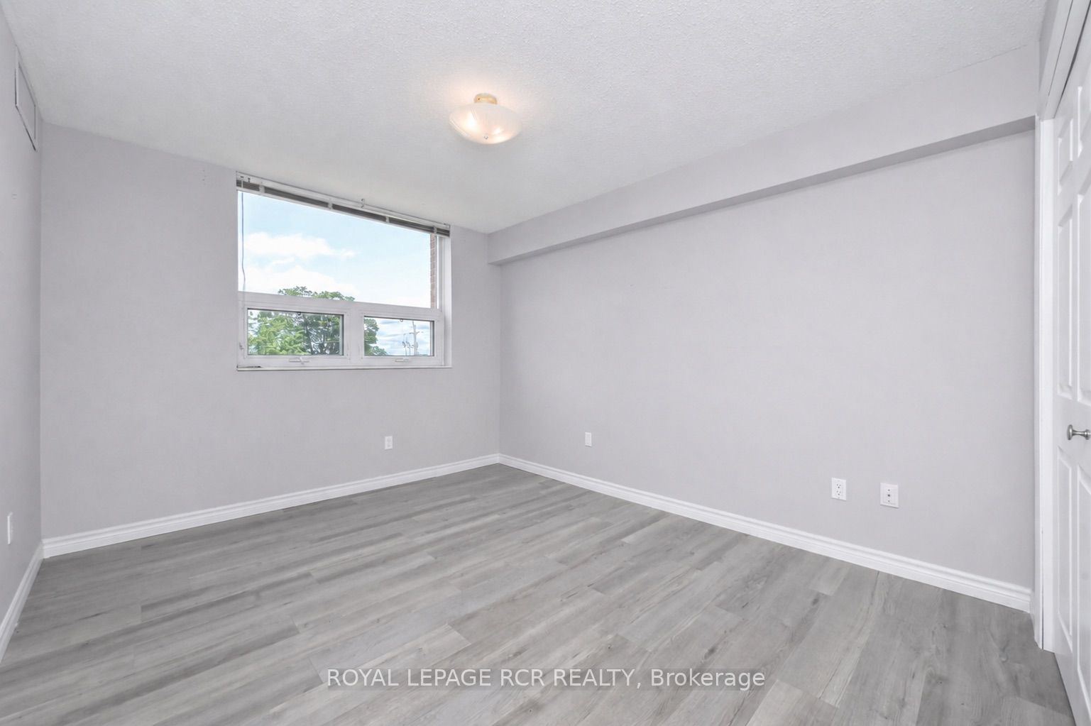 8 Fead Street #404 Property Photo 20