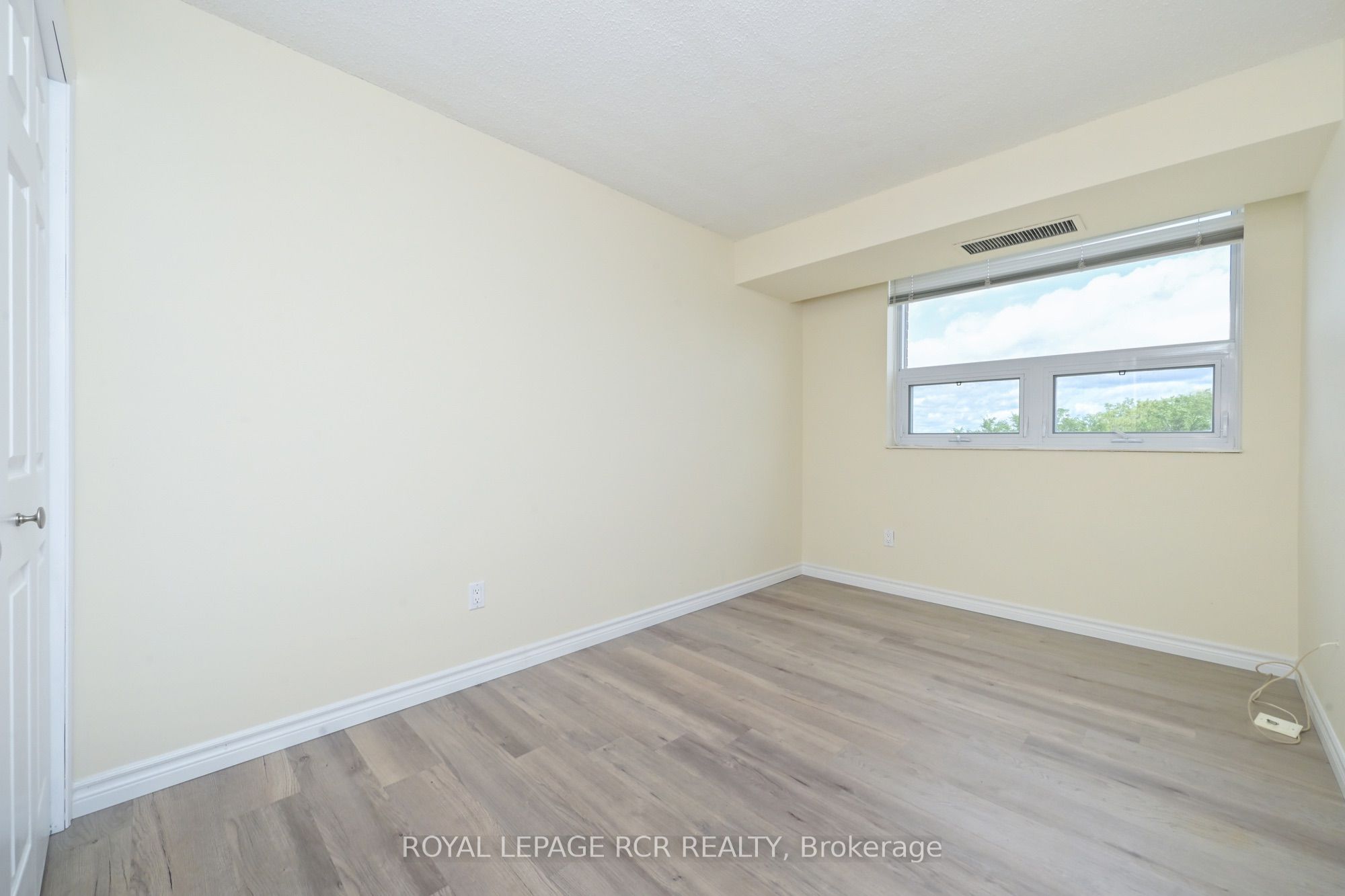 8 Fead Street #404 Property Photo 23