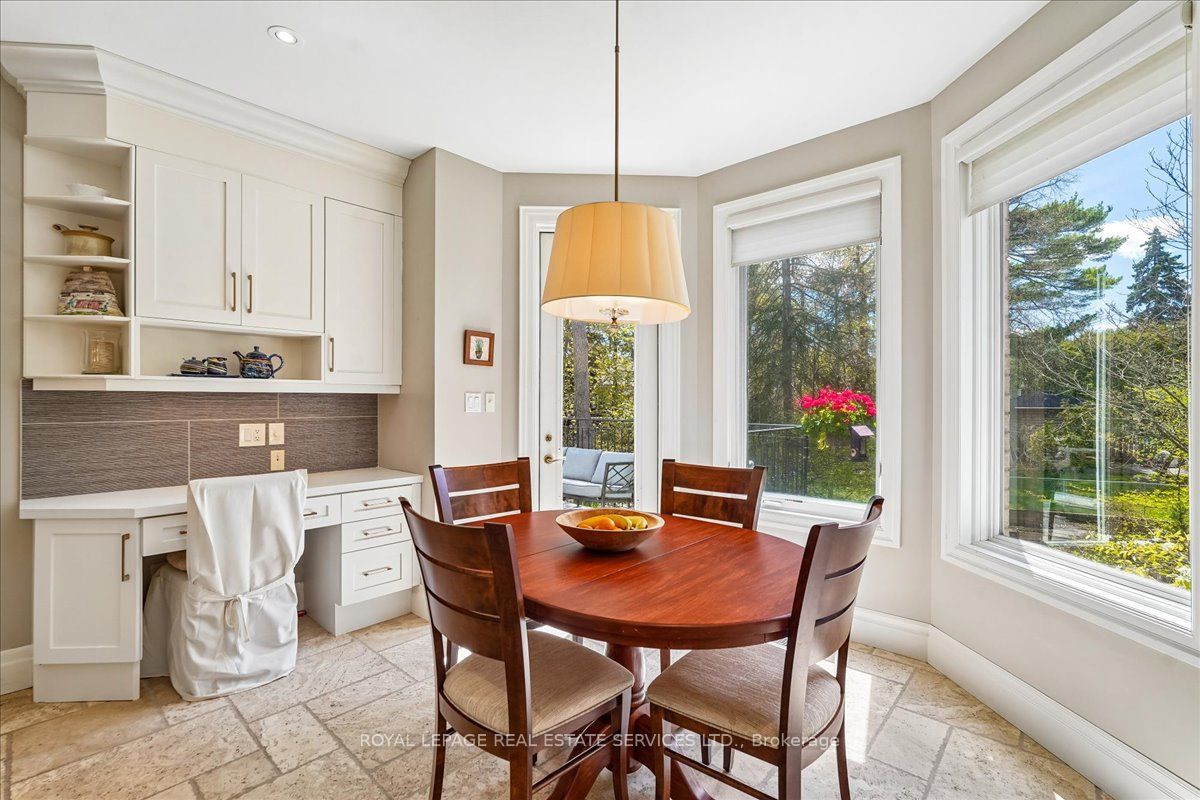 1726 The Pines Property Photo 8