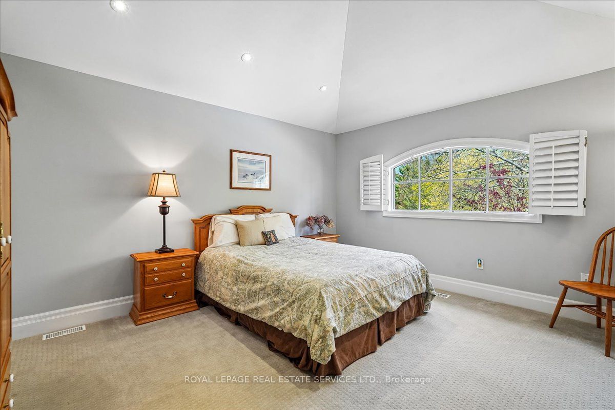 1726 The Pines Property Photo 28