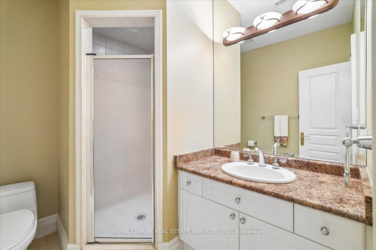 1726 The Pines Property Photo 37