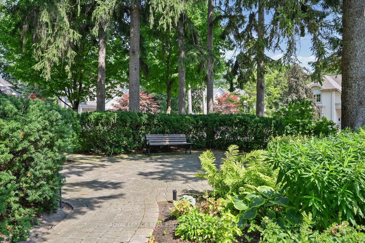 1726 The Pines Property Photo 46