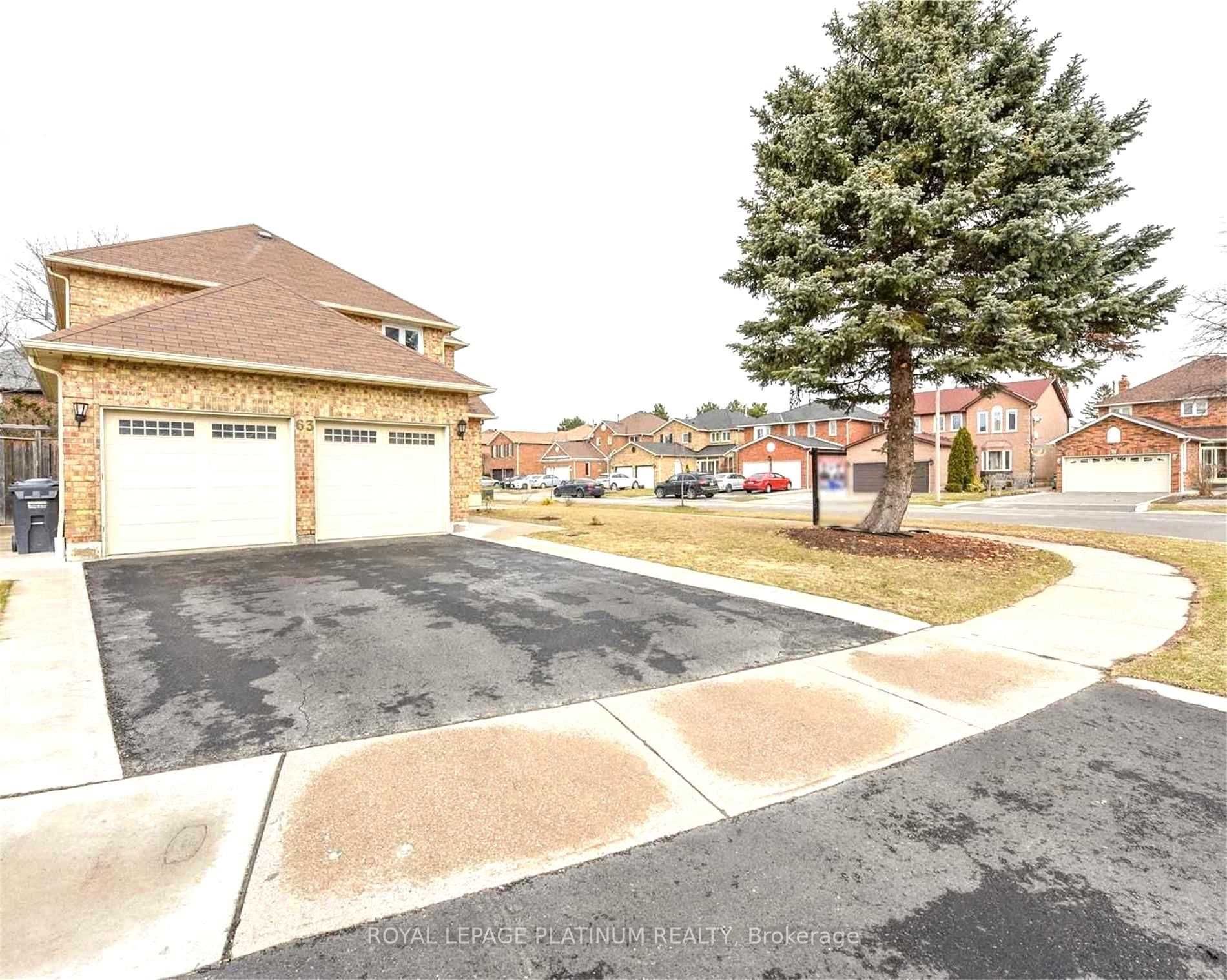63 Lord Simcoe Drive Property Photo 2