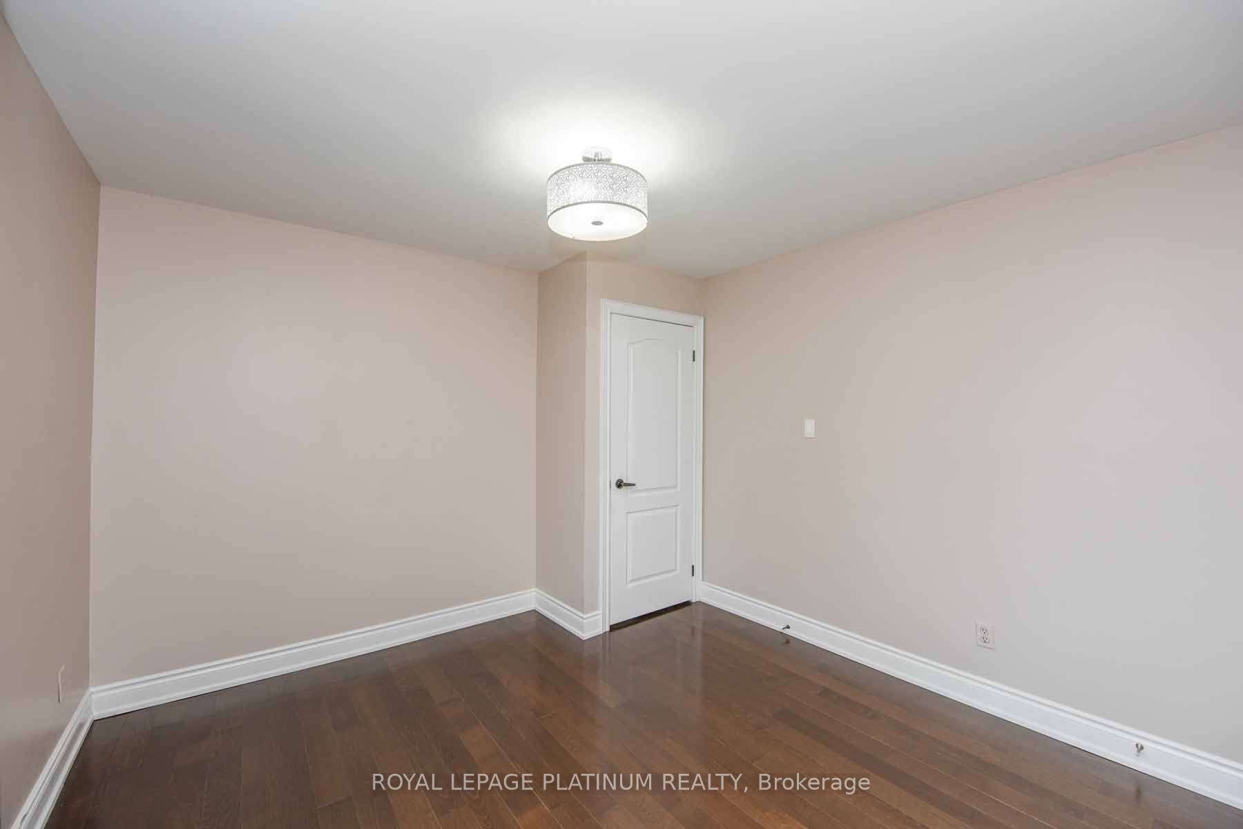 63 Lord Simcoe Drive Property Photo 19