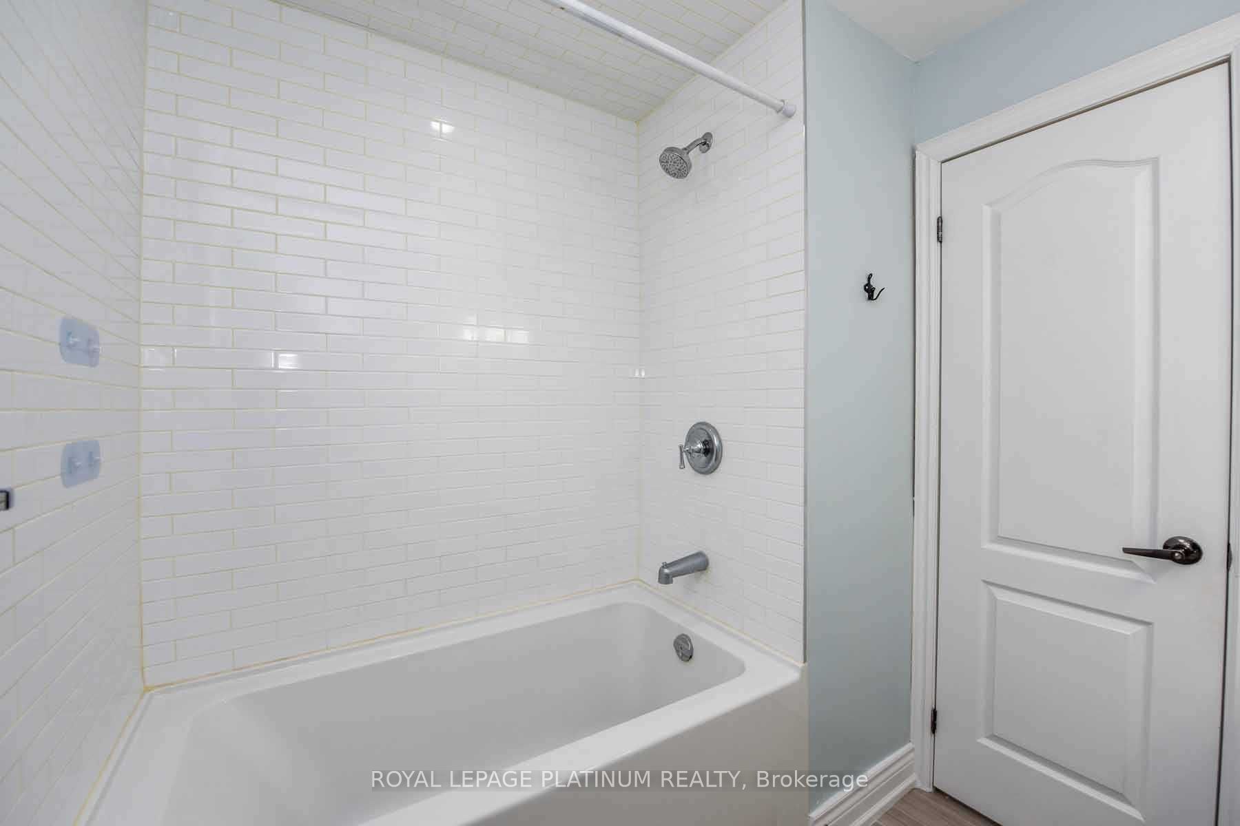 63 Lord Simcoe Drive Property Photo 20
