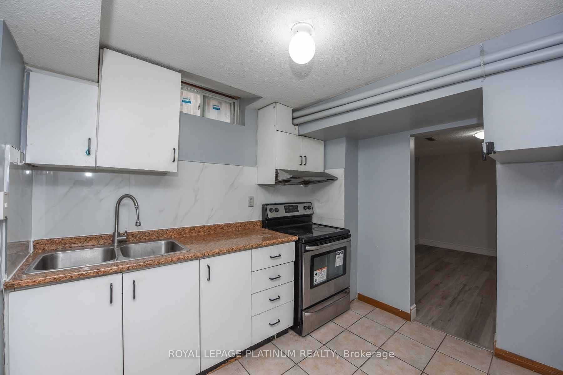 63 Lord Simcoe Drive Property Photo 29