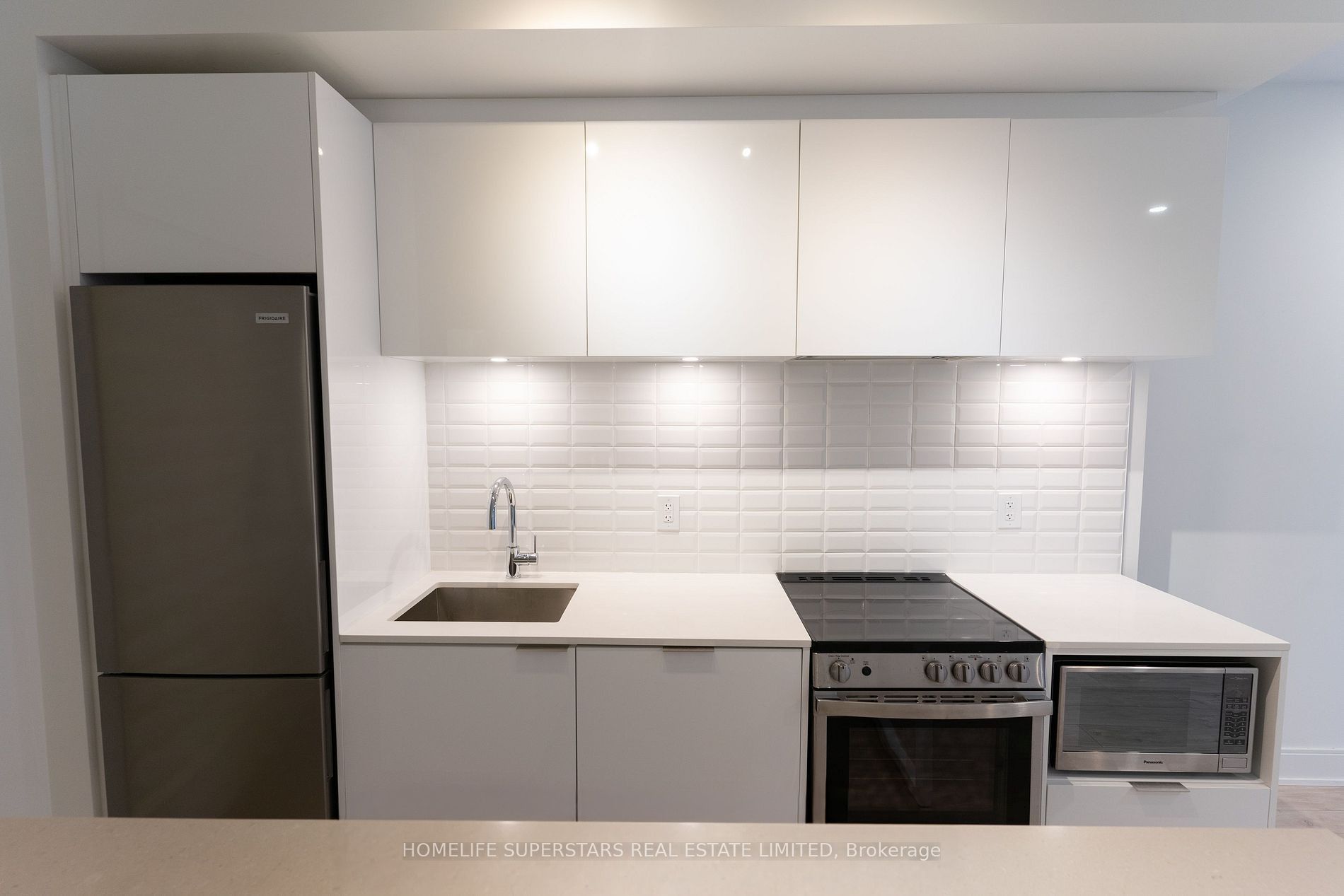 65 Annie Craig Drive 407 Property Photo 16