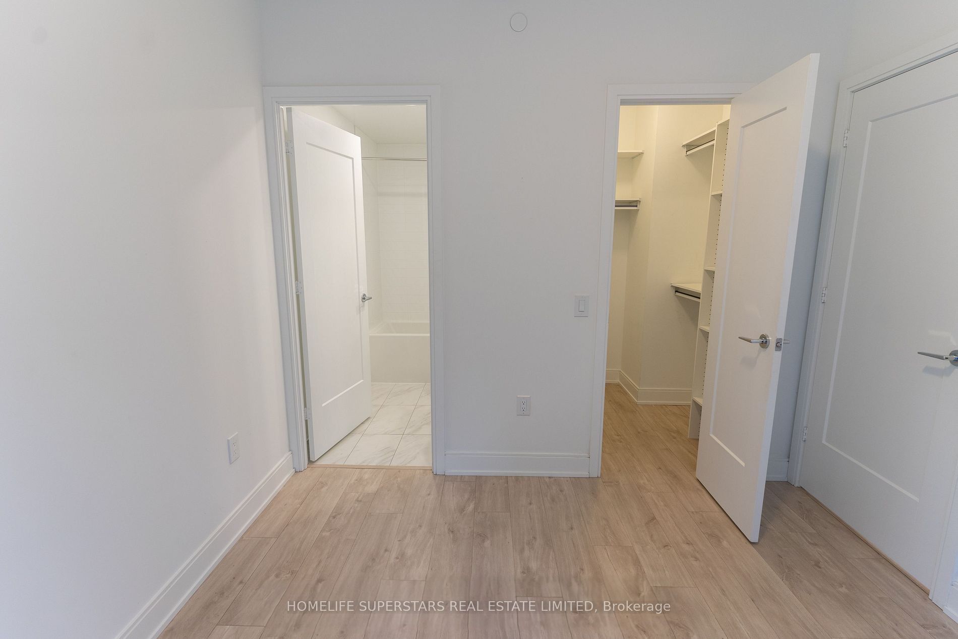 65 Annie Craig Drive 407 Property Photo 20