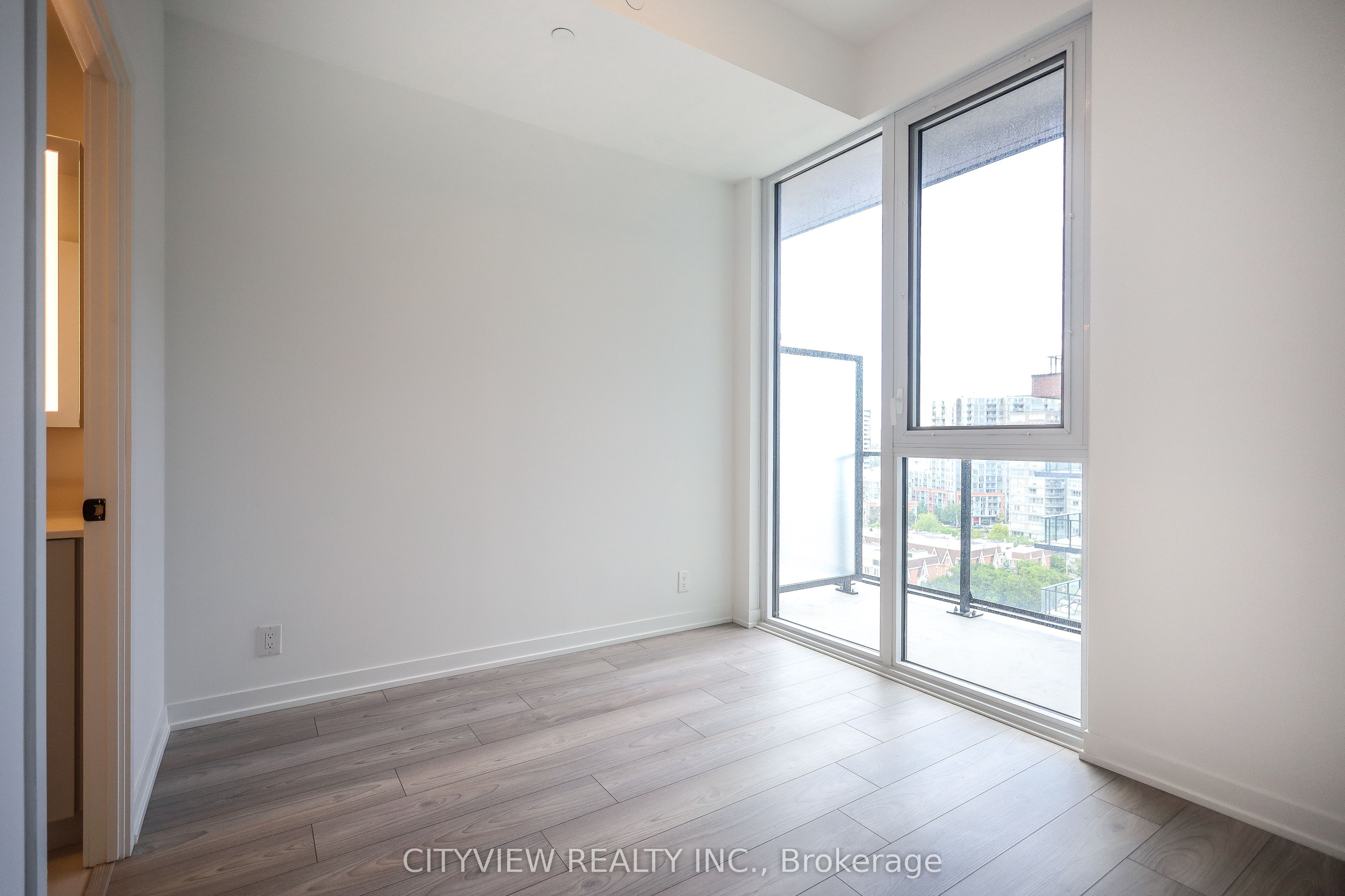285 Dufferin Street 1127 Property Photo 16
