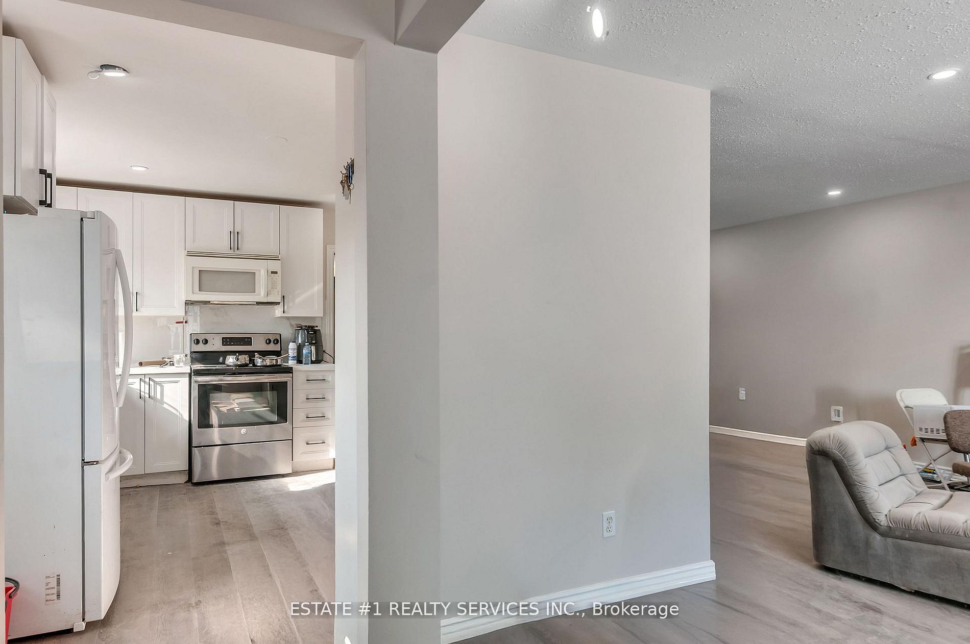 116 Addington Crescent Property Photo 10