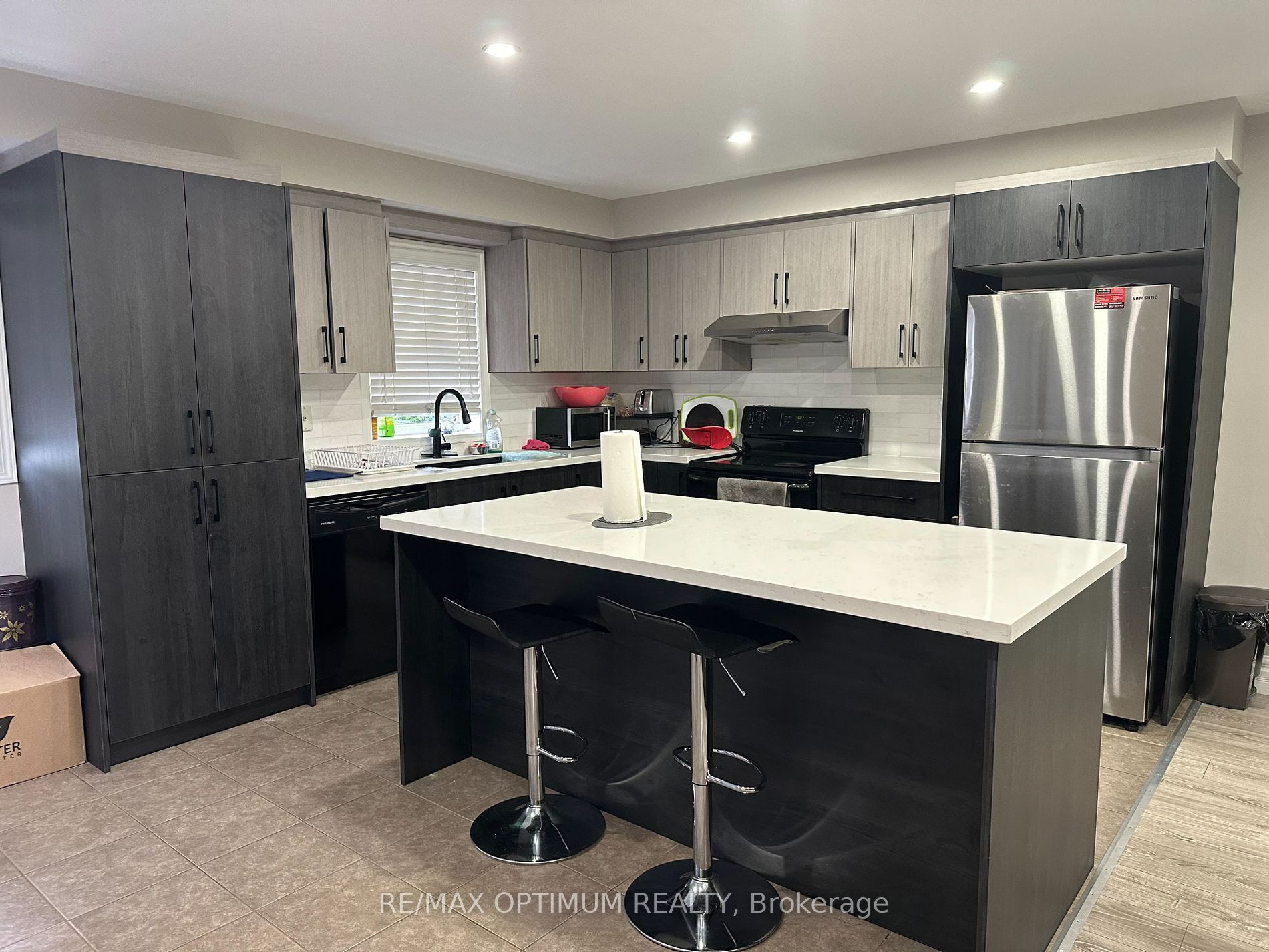 50 Baycliffe Crescent Property Photo 12
