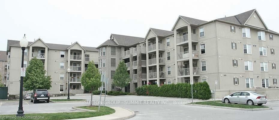 1411 Walker's Line 104 Property Photo 2