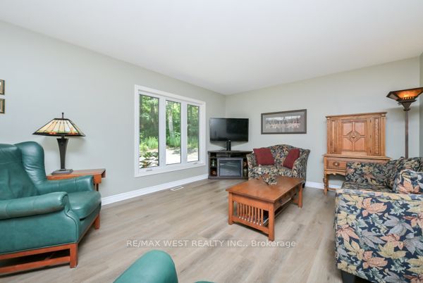 5651 The Grange Side Road Property Photo 15