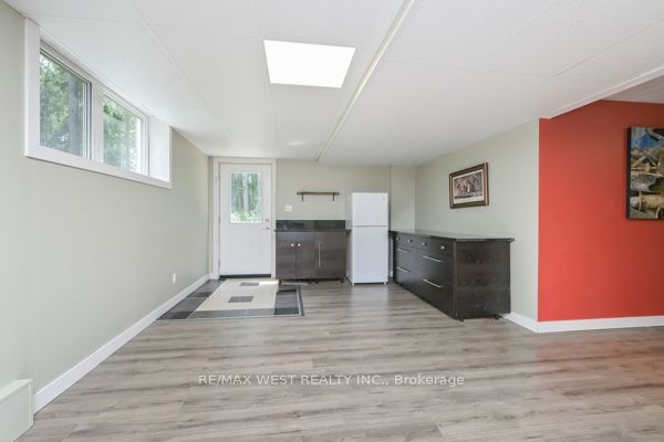5651 The Grange Side Road Property Photo 23
