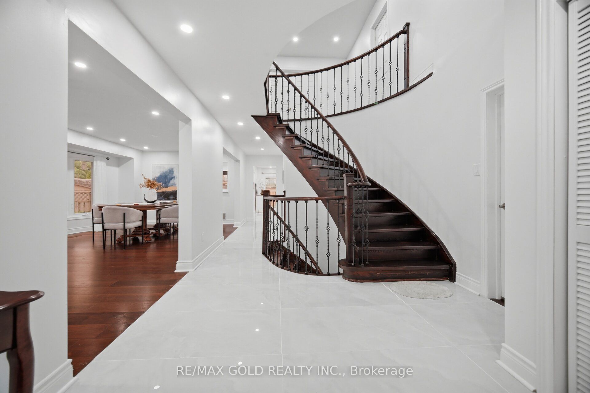 40 Kenpark Avenue Property Photo 8