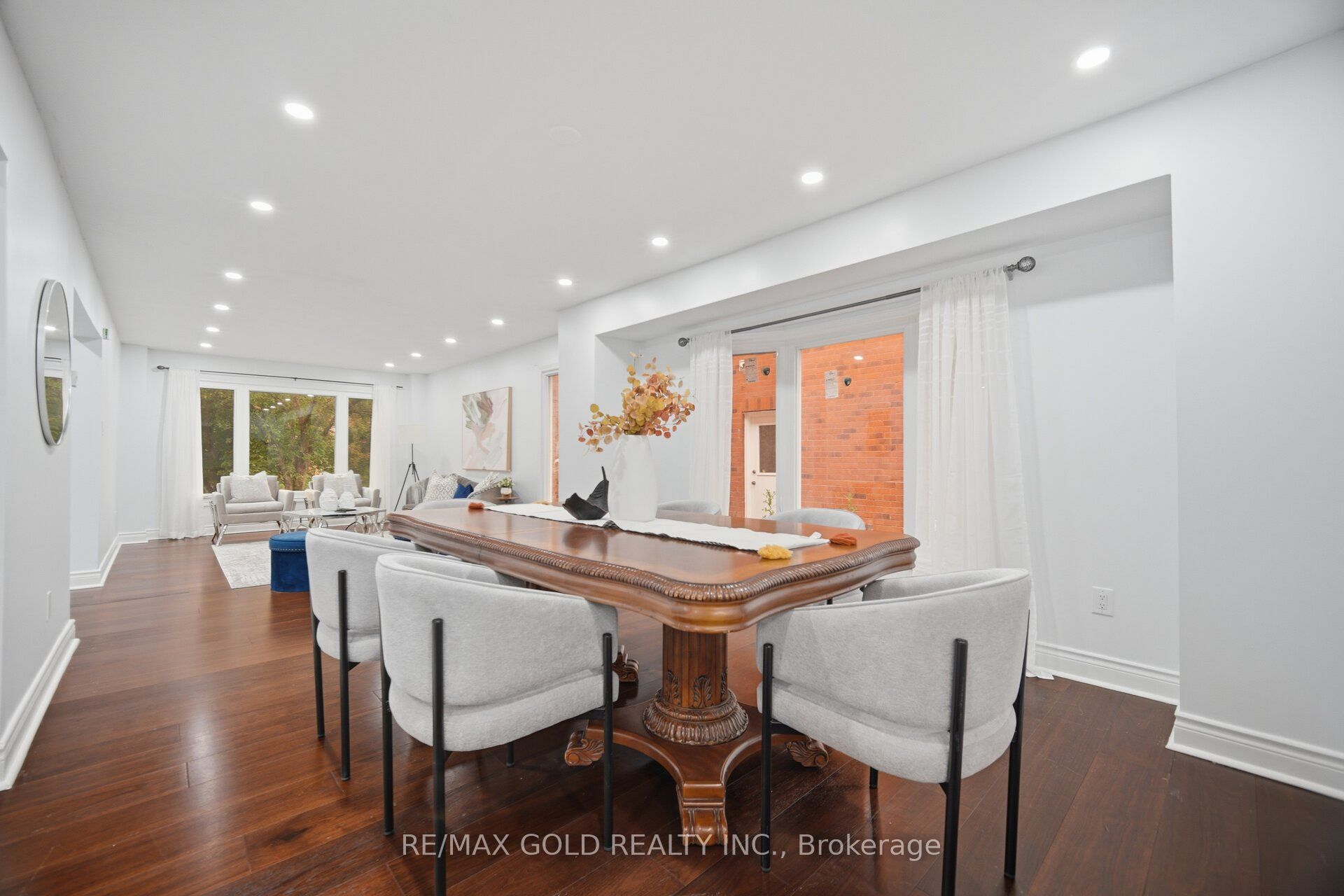 40 Kenpark Avenue Property Photo 12