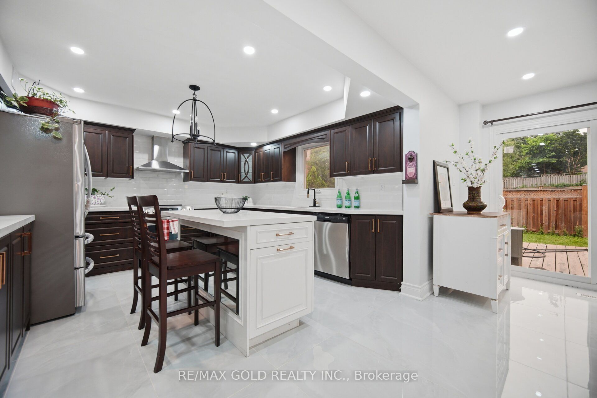 40 Kenpark Avenue Property Photo 16