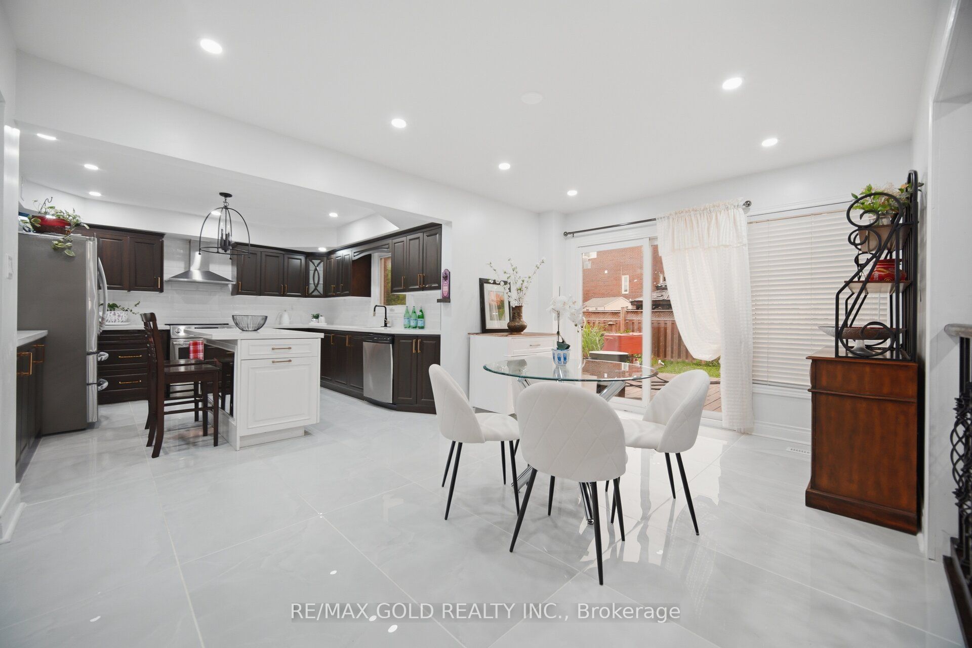 40 Kenpark Avenue Property Photo 21