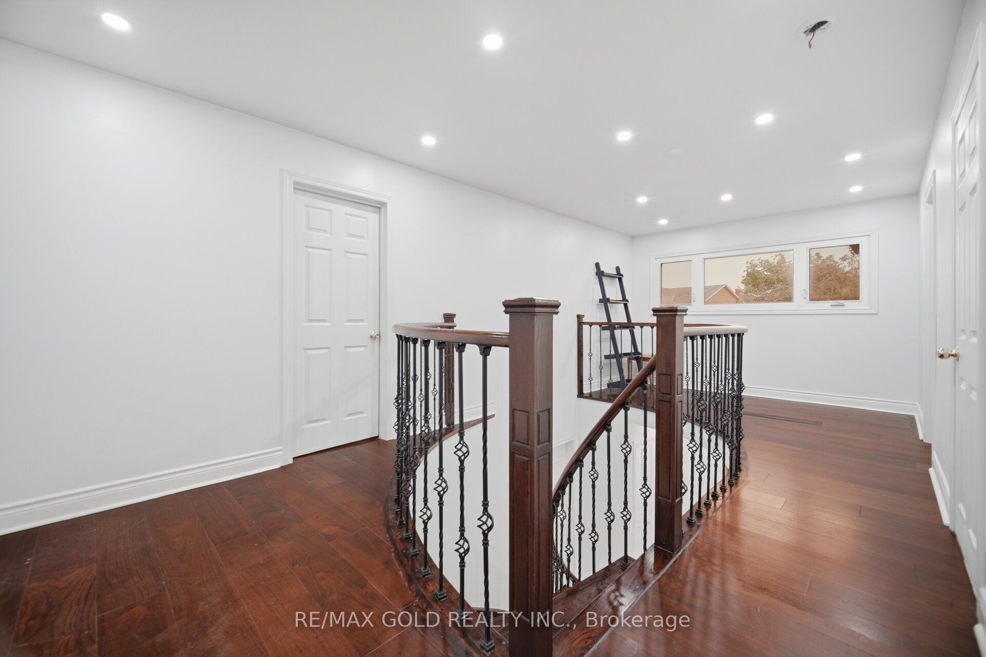 40 Kenpark Avenue Property Photo 27