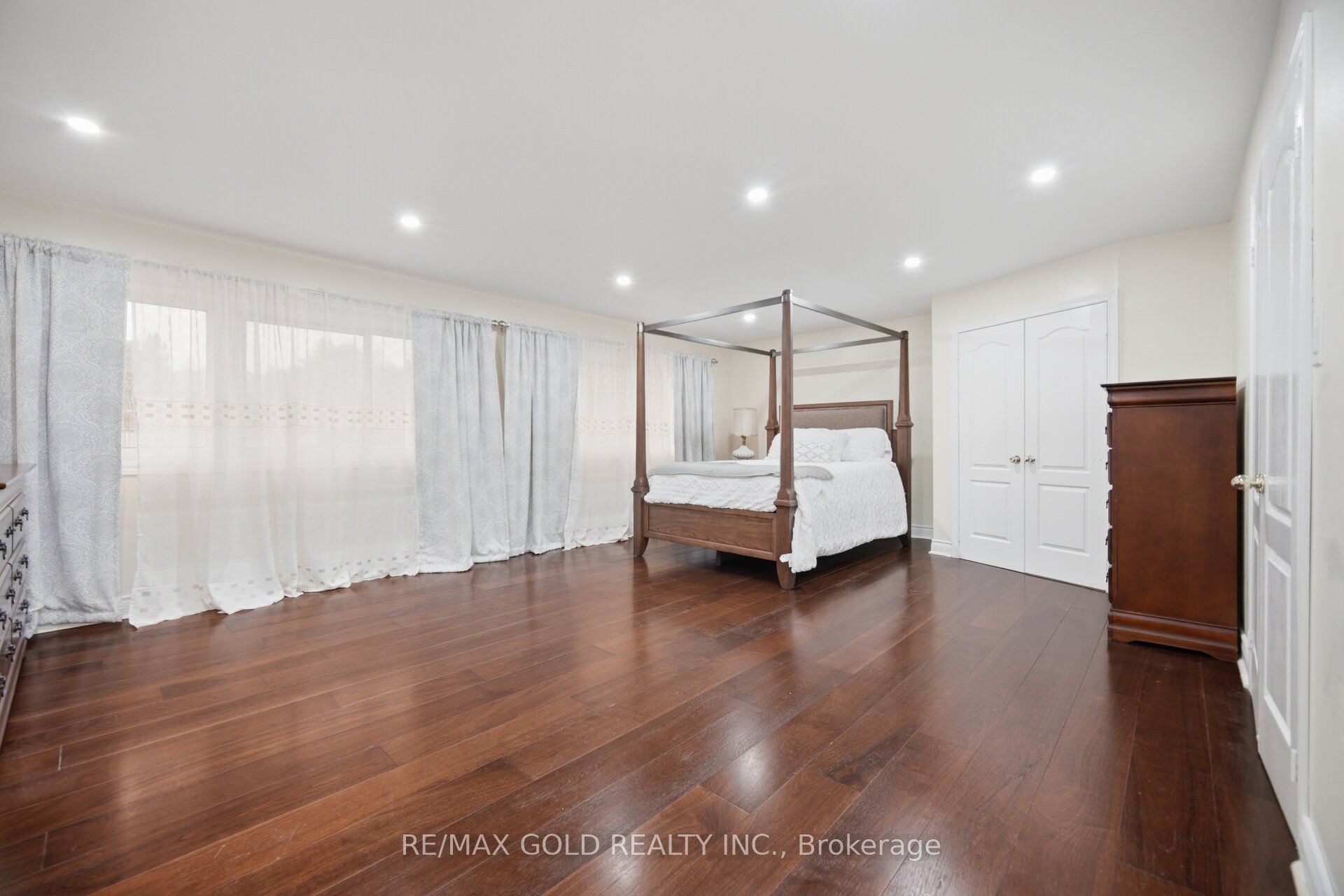 40 Kenpark Avenue Property Photo 29