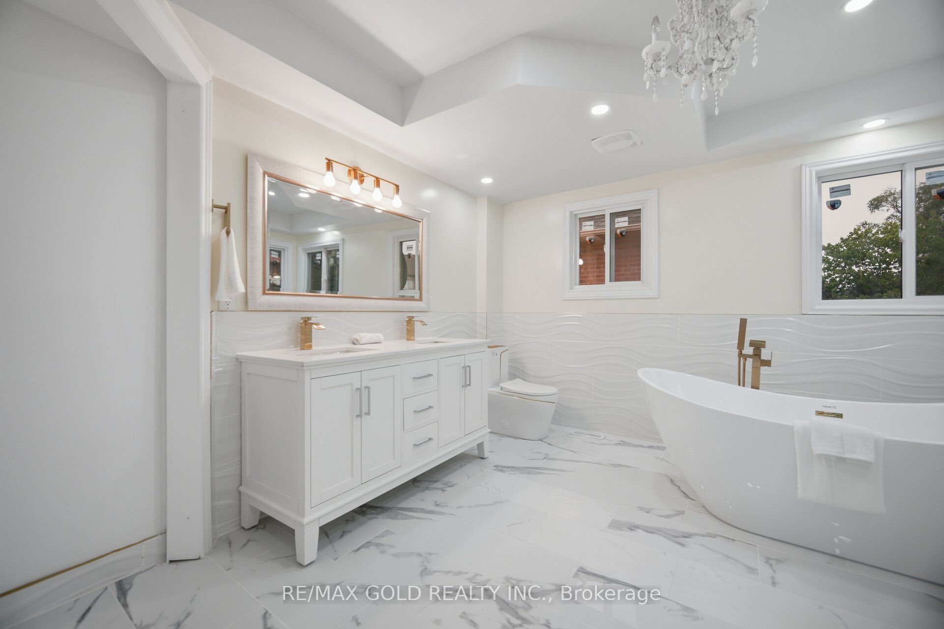 40 Kenpark Avenue Property Photo 32