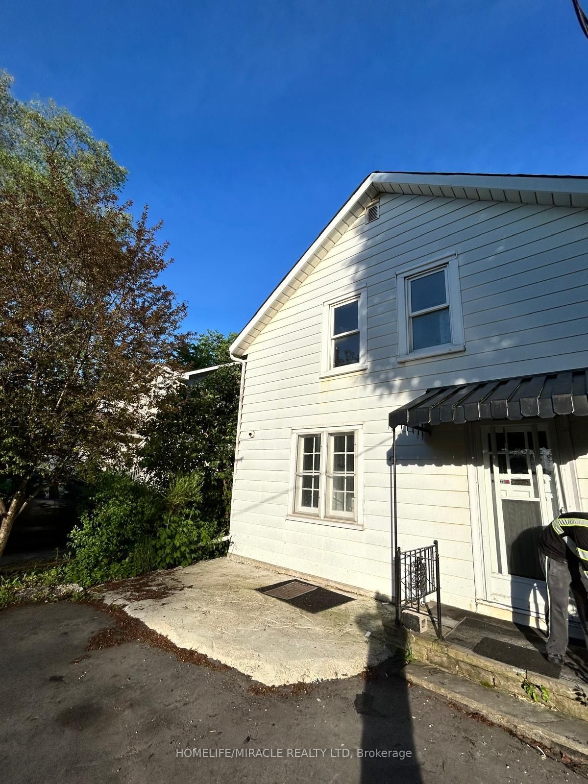 37 Clarence Street Property Photo 1