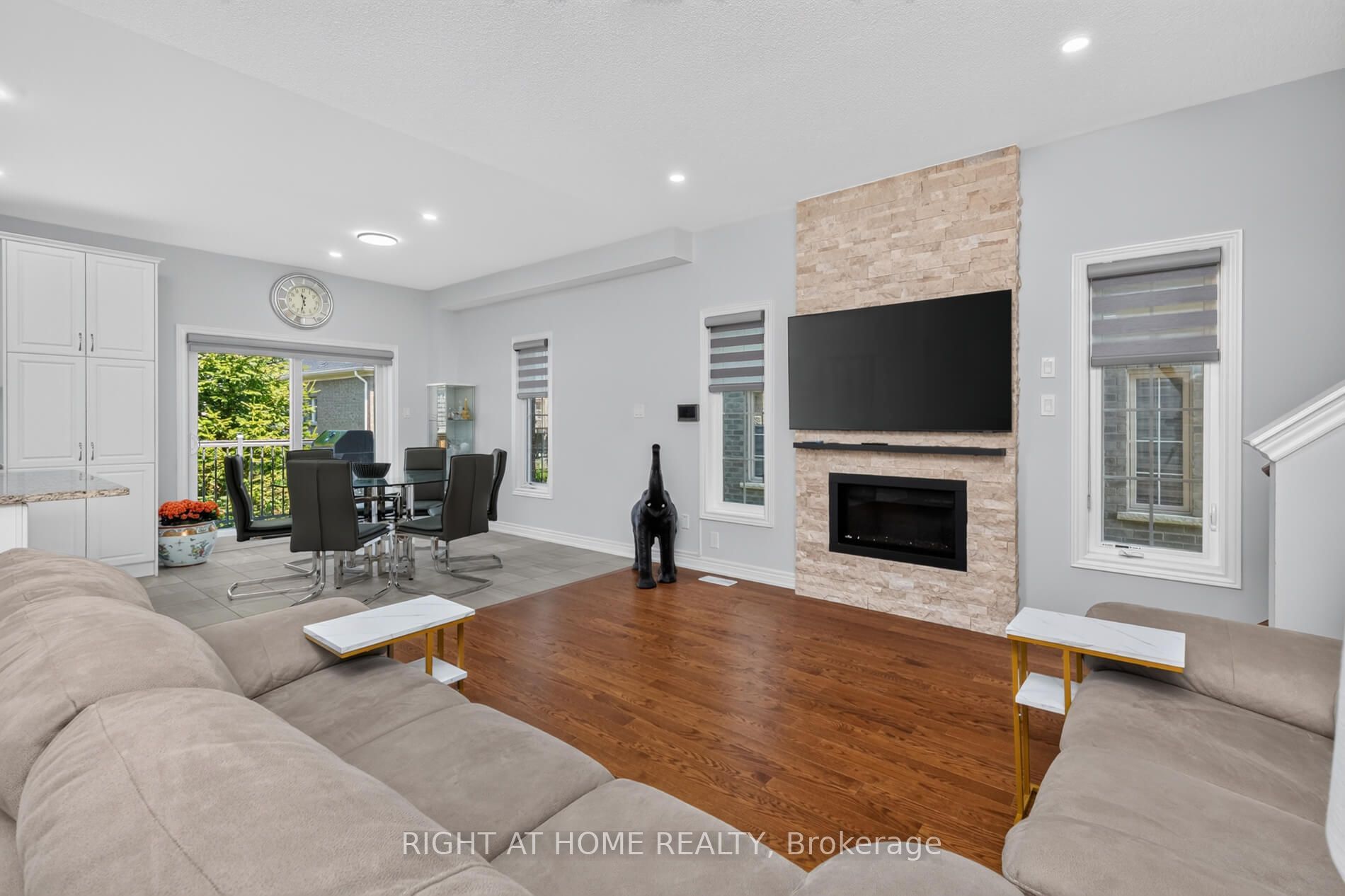 9 Tea Rose Drive Property Photo 7