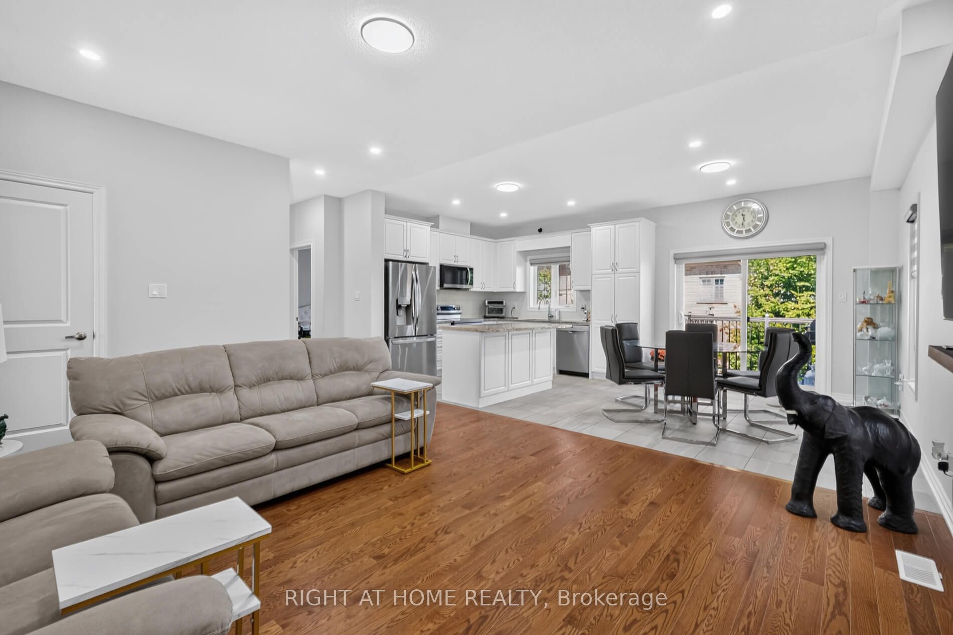 9 Tea Rose Drive Property Photo 10