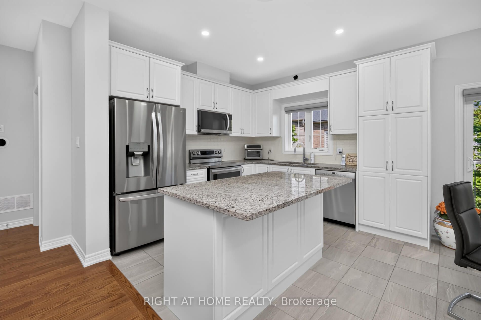 9 Tea Rose Drive Property Photo 15