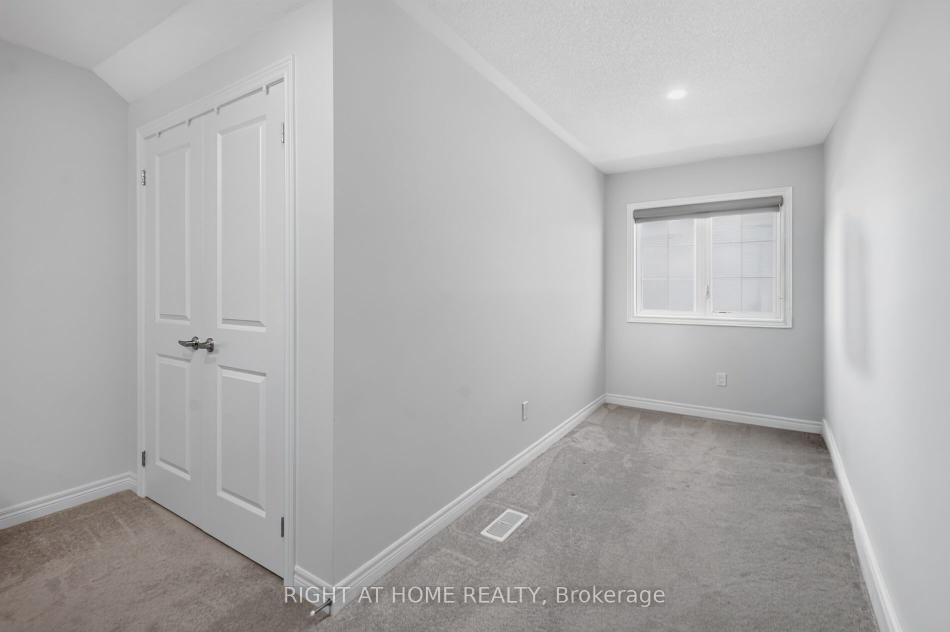9 Tea Rose Drive Property Photo 24