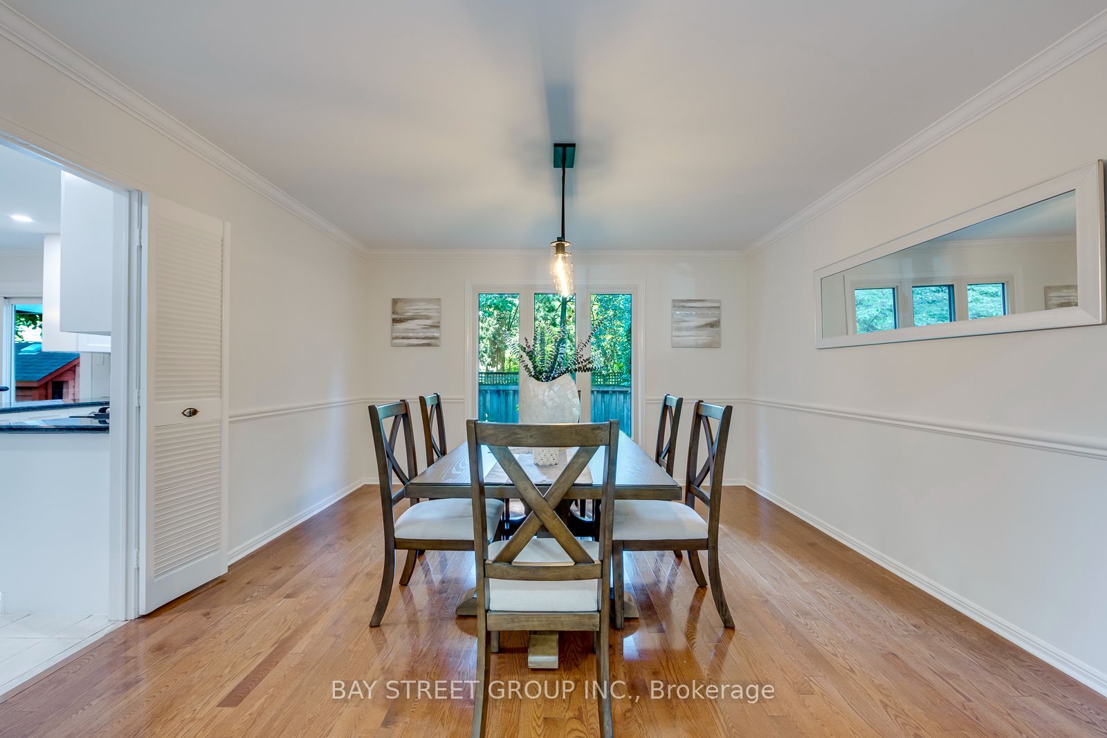 2234 Bennington Gate Property Photo 17