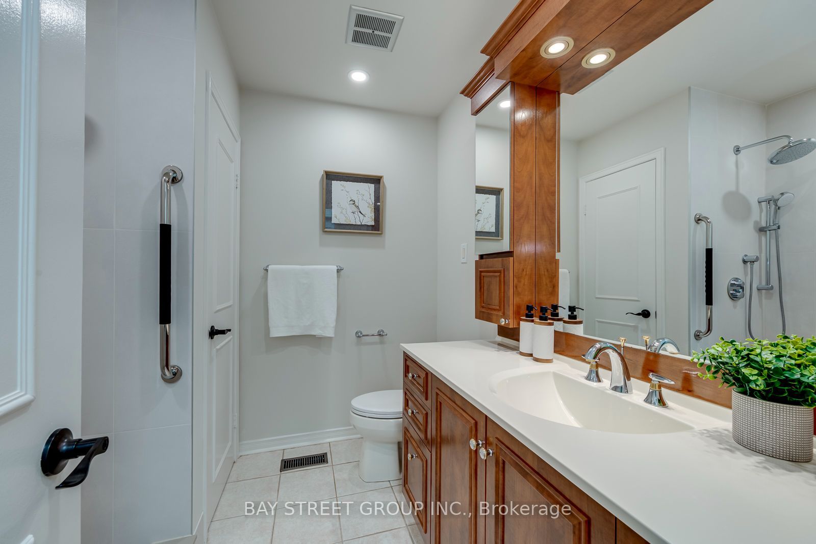 2234 Bennington Gate Property Photo 40