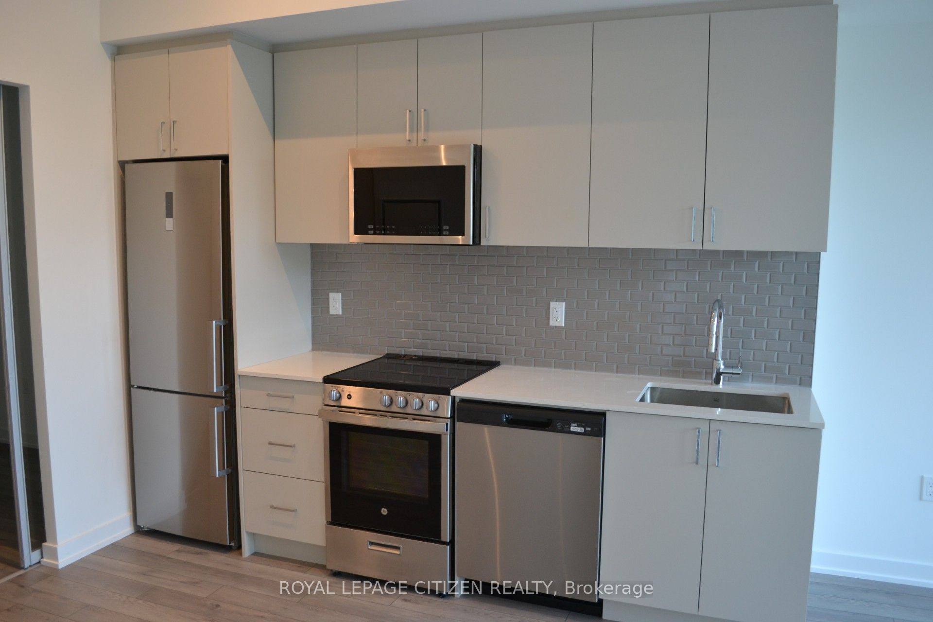 1005 Dundas Street 142 Property Photo 14