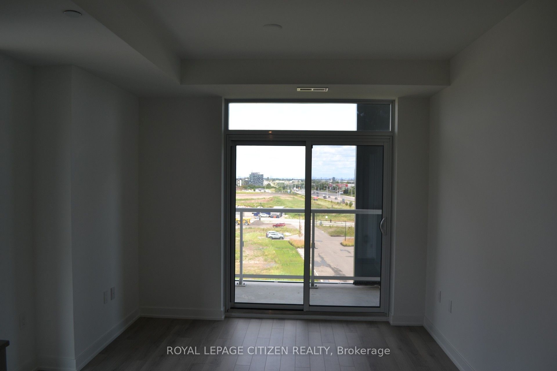 1005 Dundas Street 340 Property Photo 15
