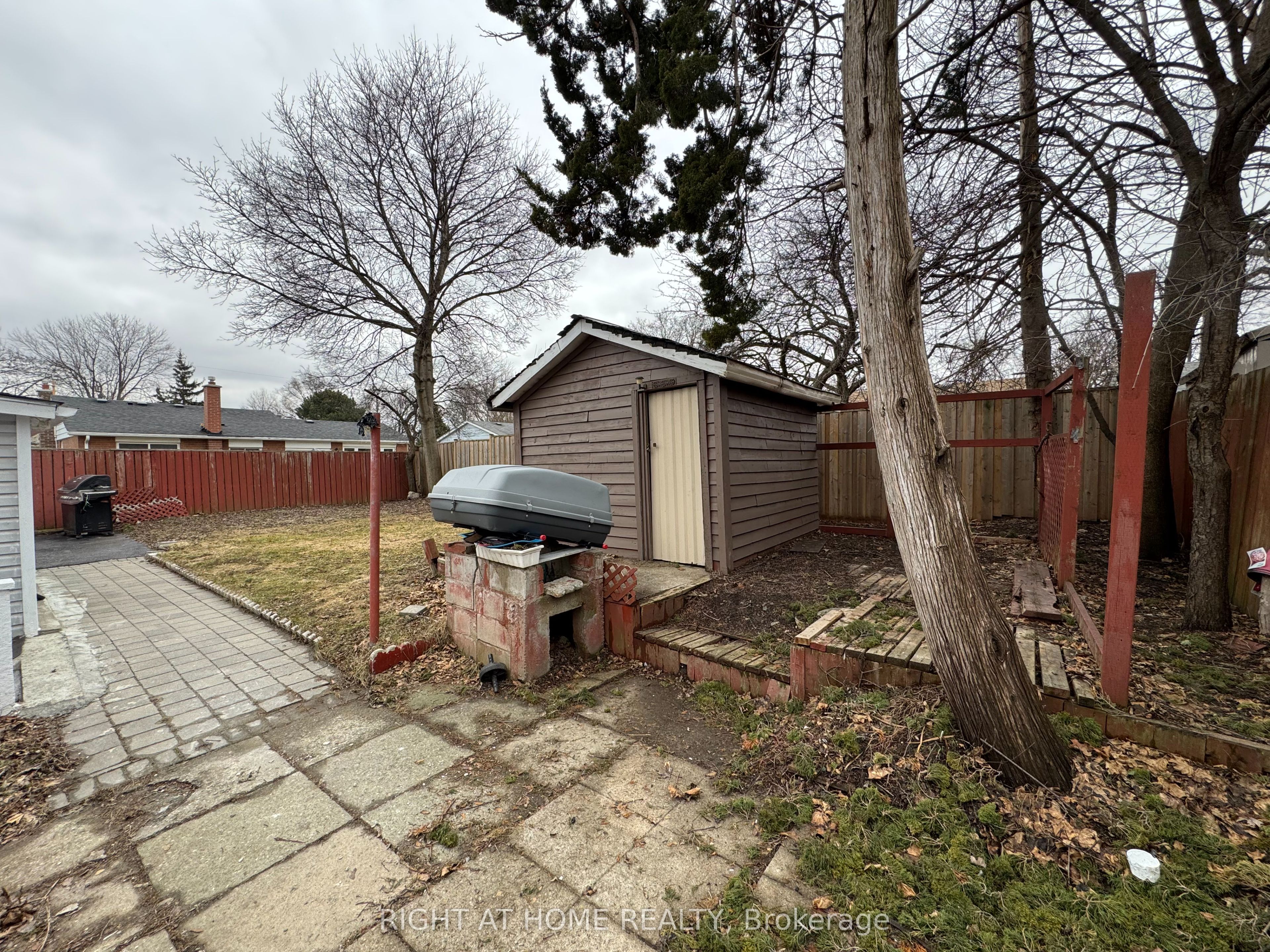 4 Leslie Street Property Photo 40