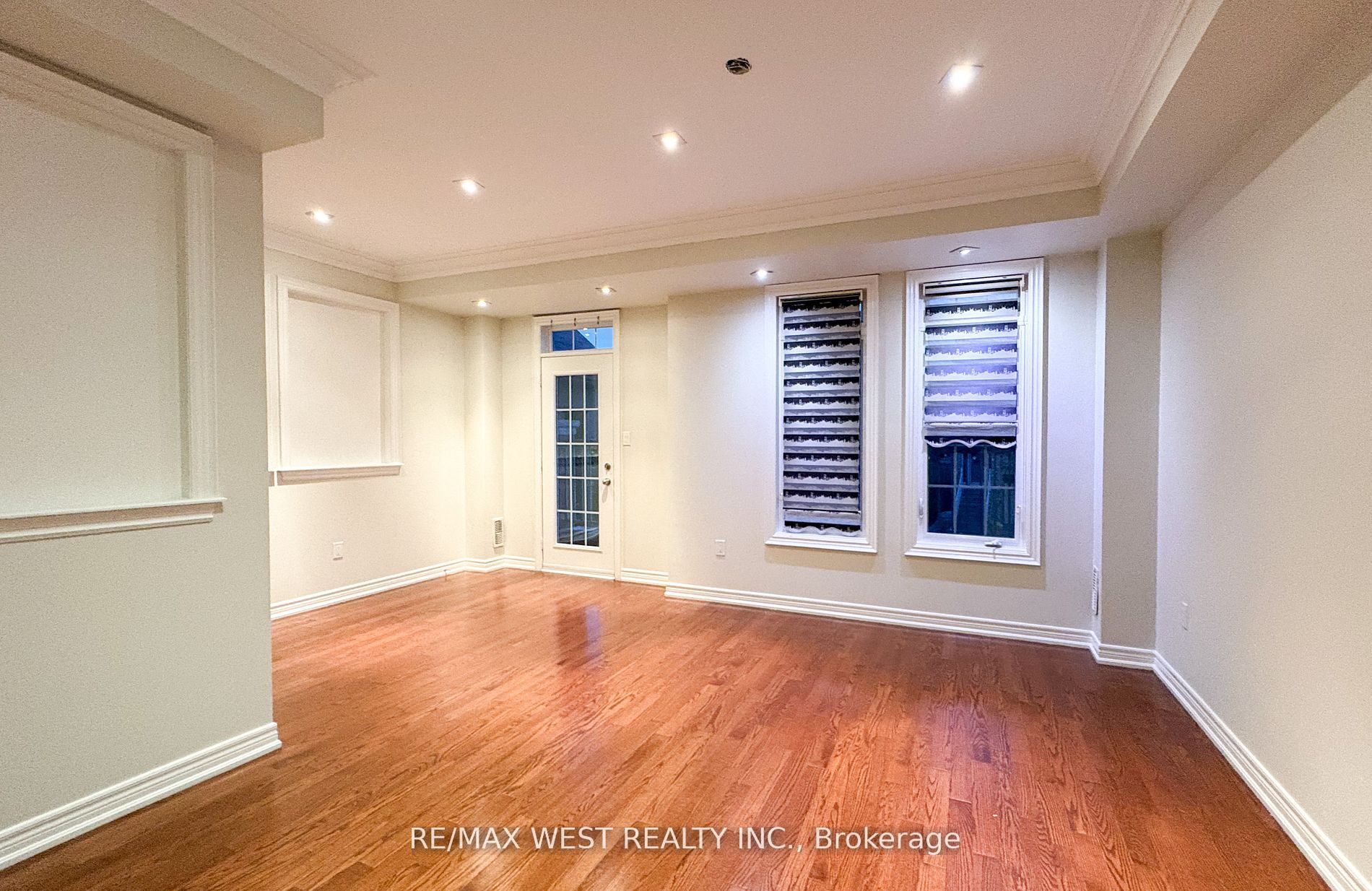 160 Bob Yuill Drive Property Photo 4