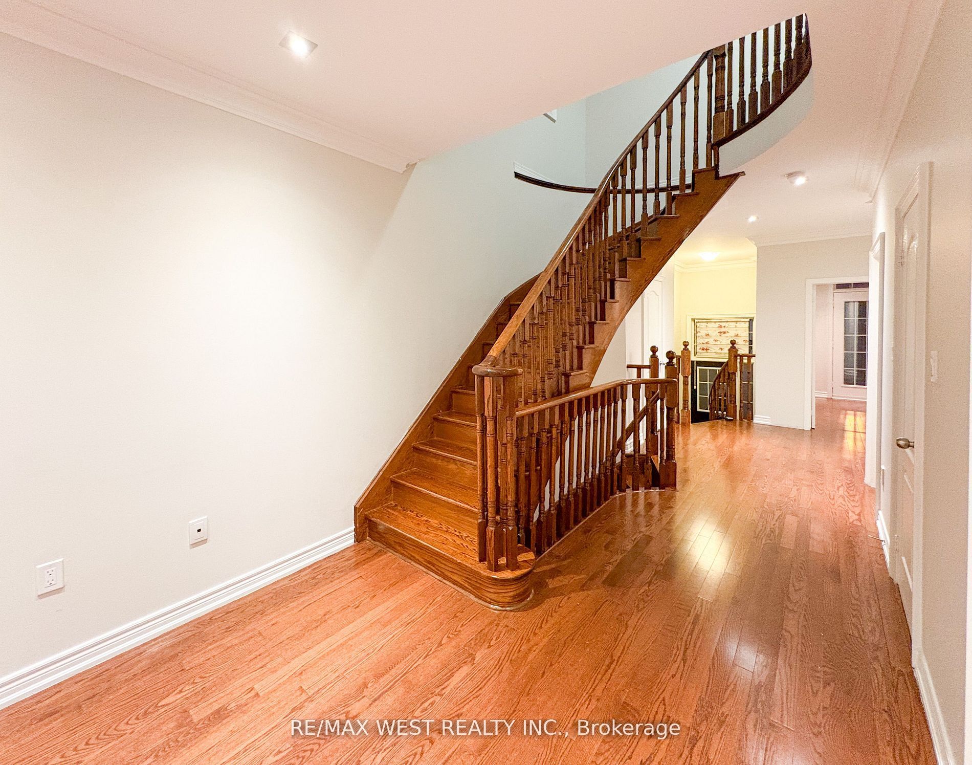 160 Bob Yuill Drive Property Photo 15