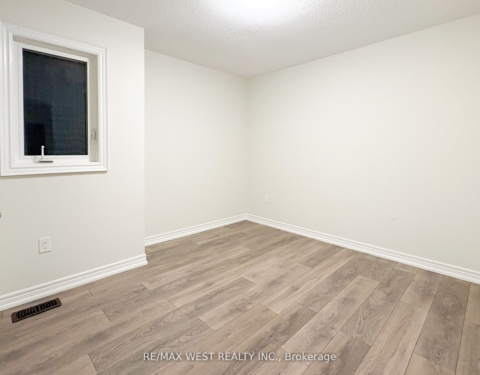 160 Bob Yuill Drive Property Photo 22