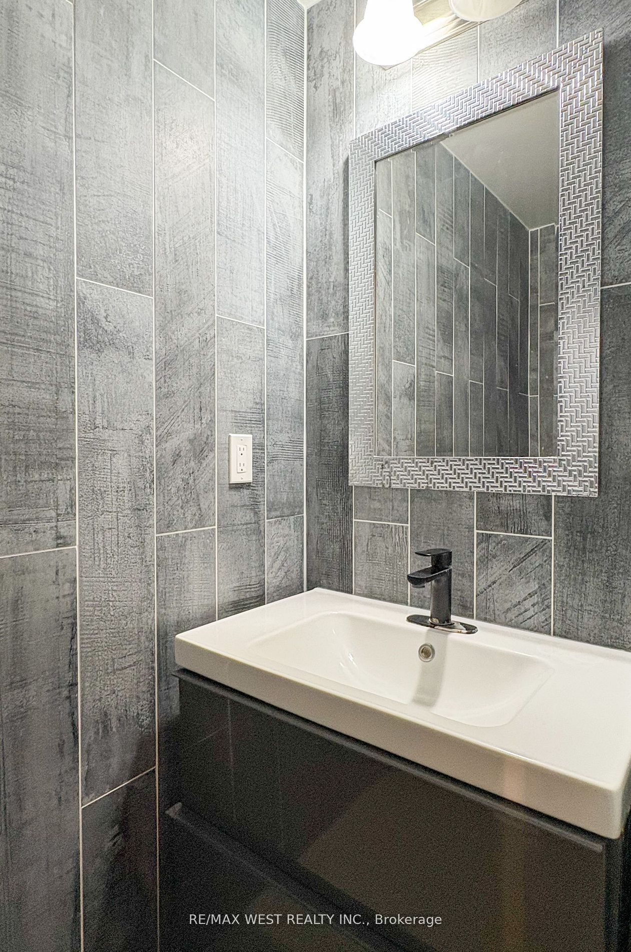 160 Bob Yuill Drive Property Photo 32