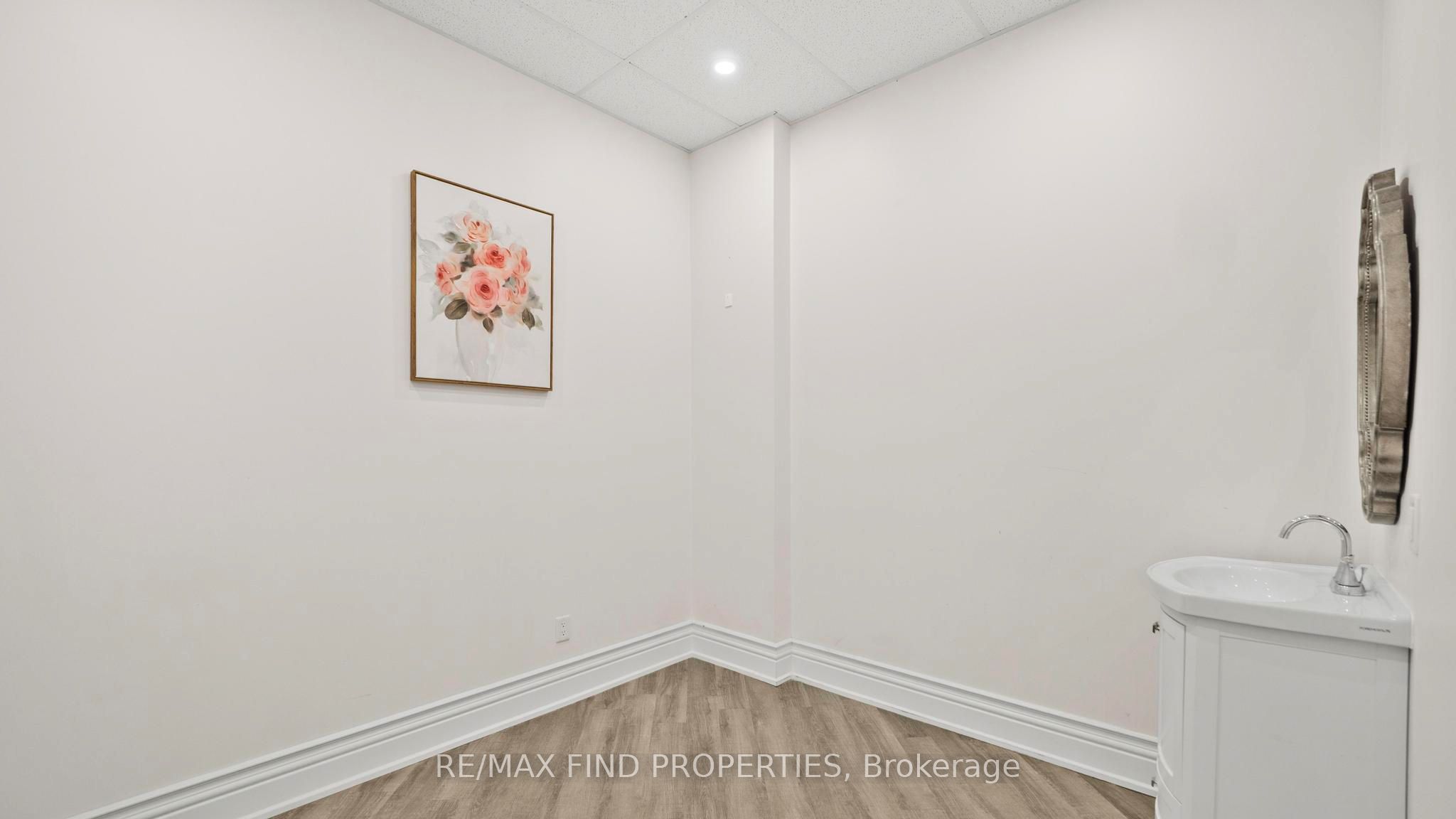 216 Oak Park Boulevard 110 Property Photo 28