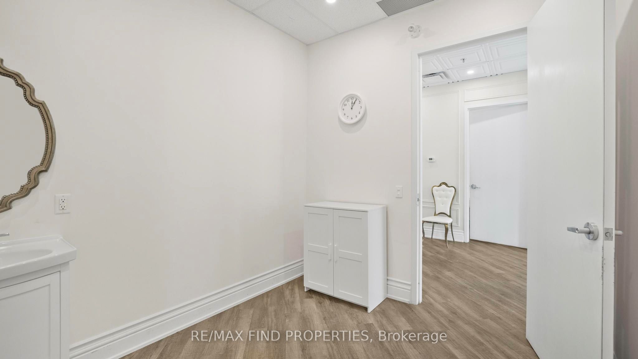 216 Oak Park Boulevard 110 Property Photo 31
