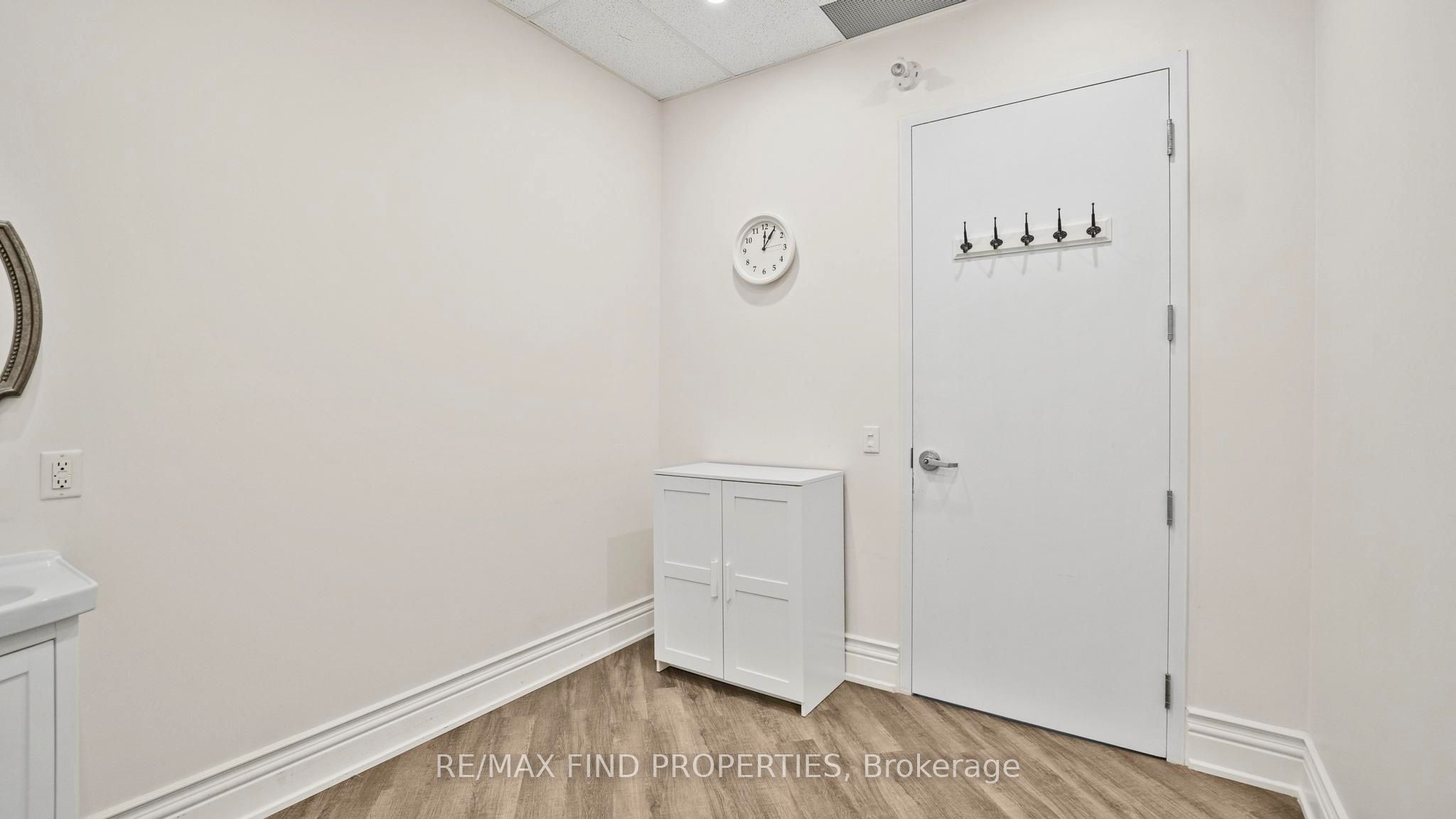 216 Oak Park Boulevard 110 Property Photo 32
