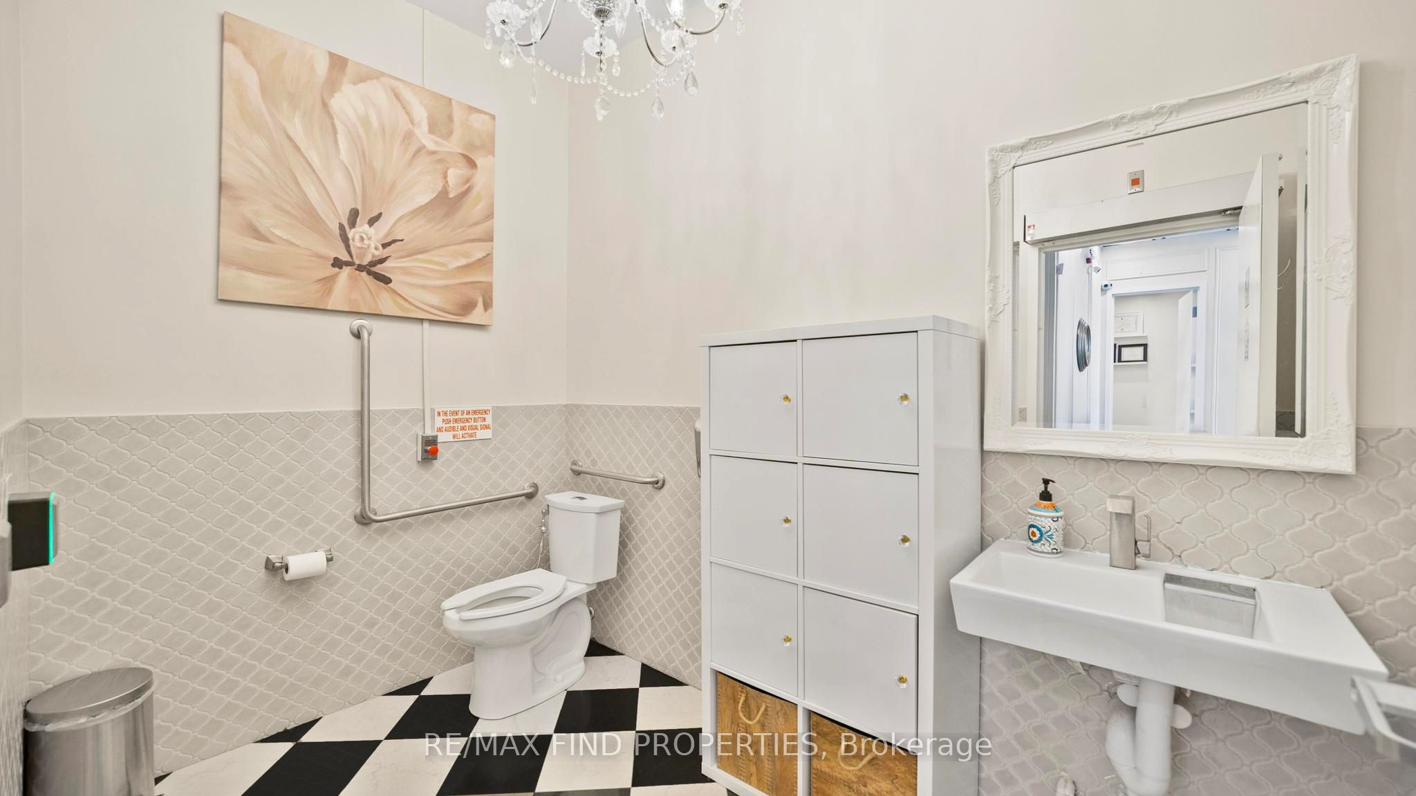 216 Oak Park Boulevard 110 Property Photo 40