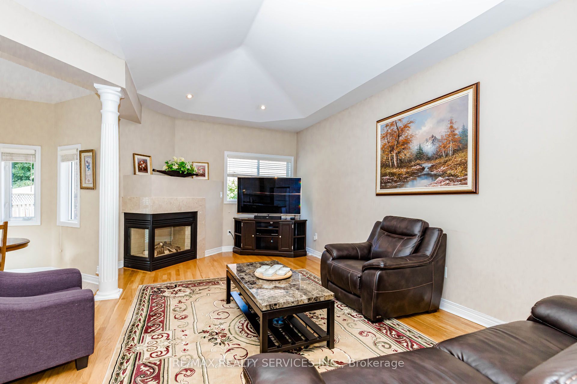128 Valleywood Boulevard Property Photo 20