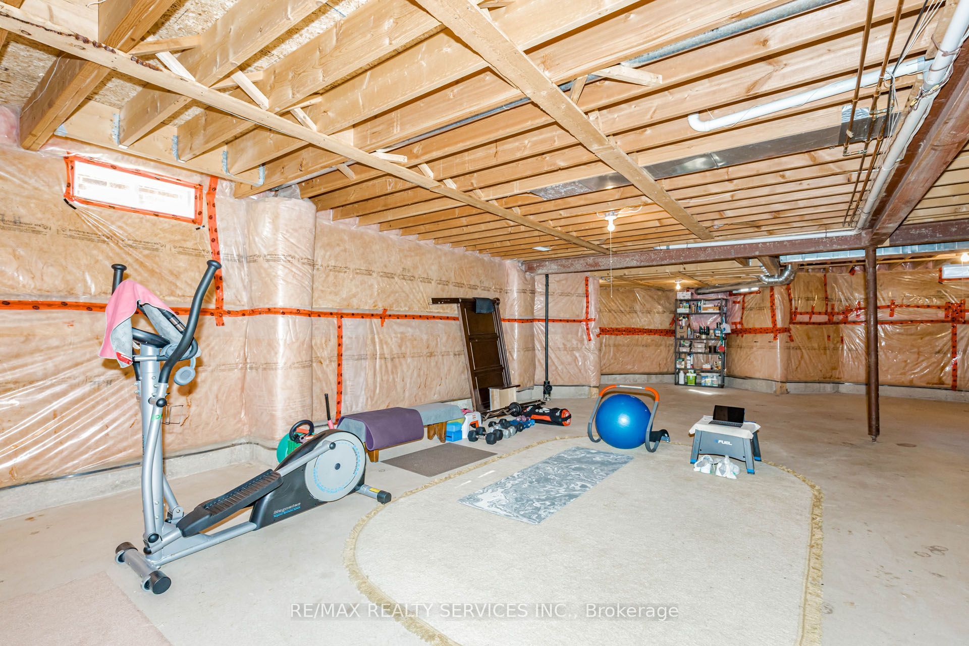 128 Valleywood Boulevard Property Photo 42