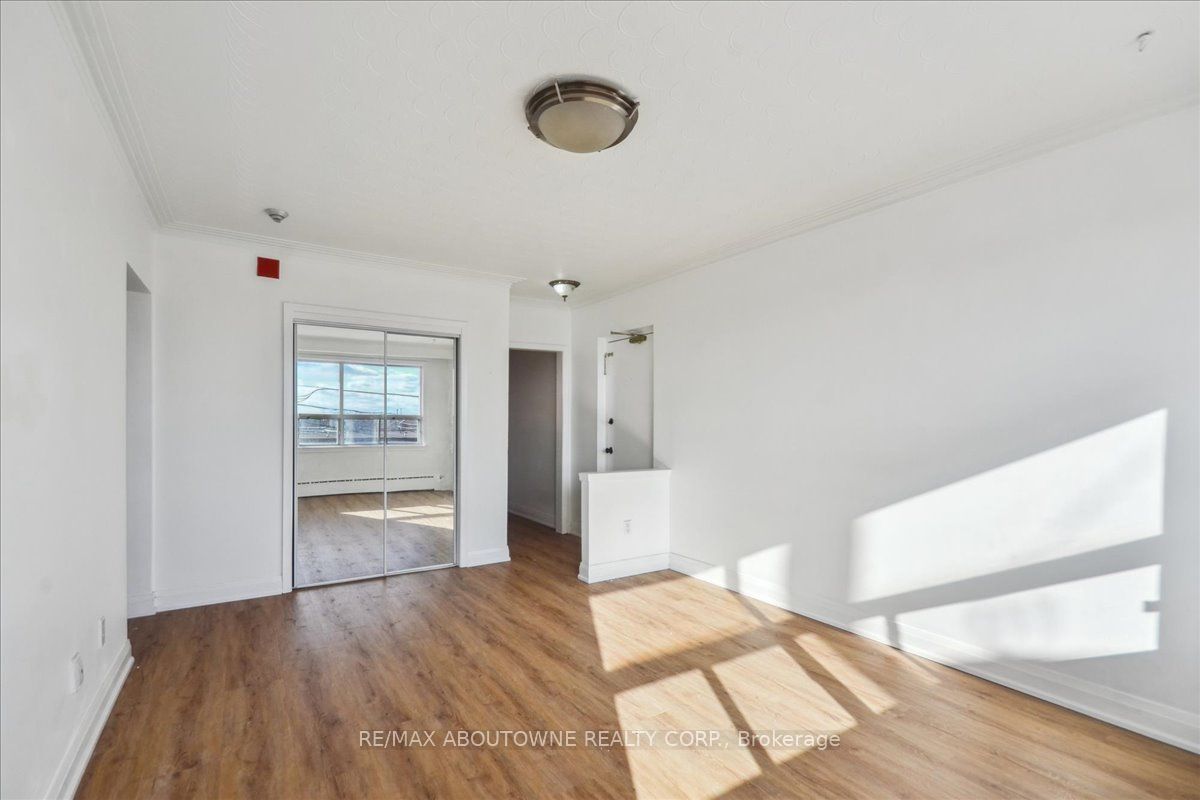 2 Wesley Street 6 Property Photo 10