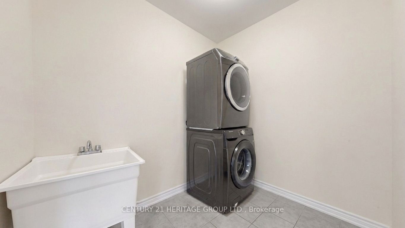 1491 Haws Crescent Property Photo 28