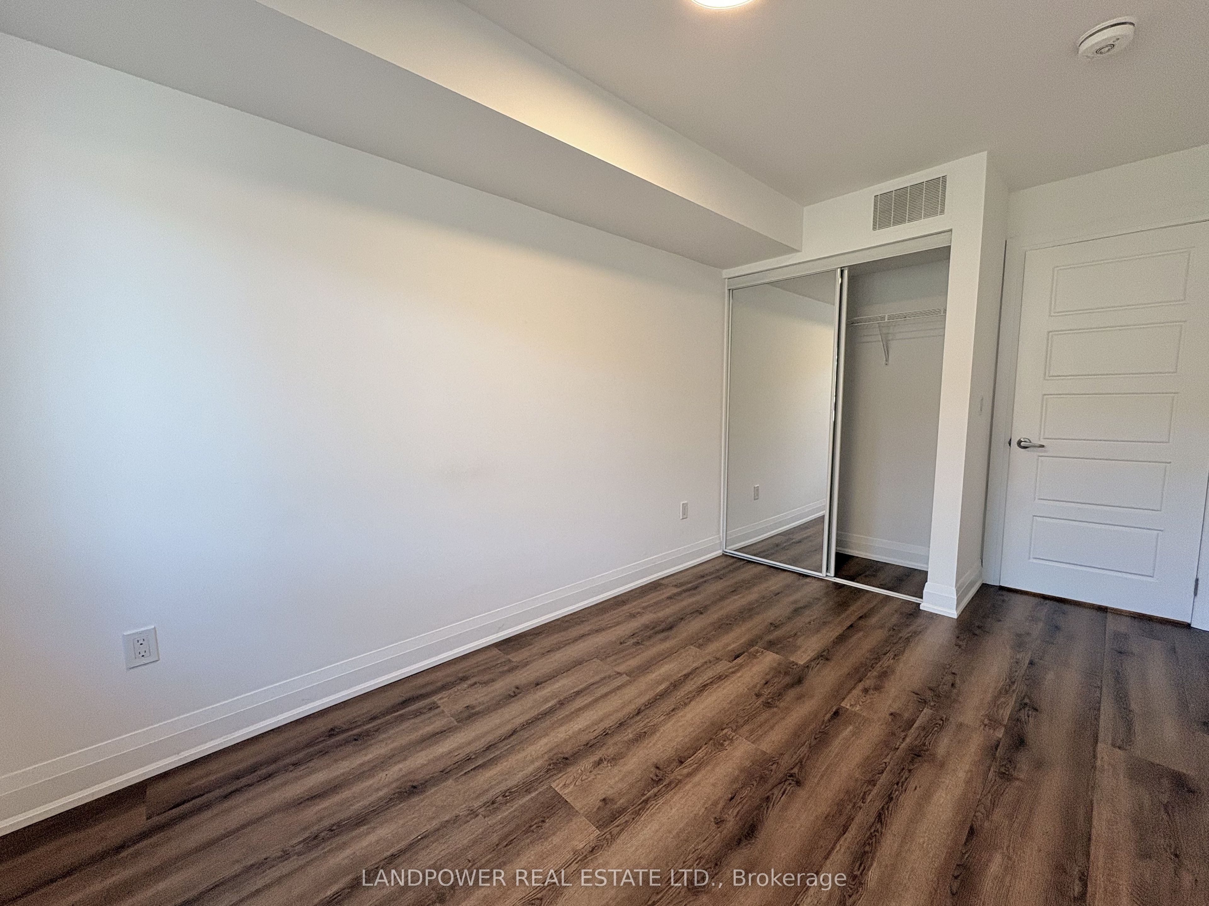 175 William Duncan Road 5 Property Photo 6