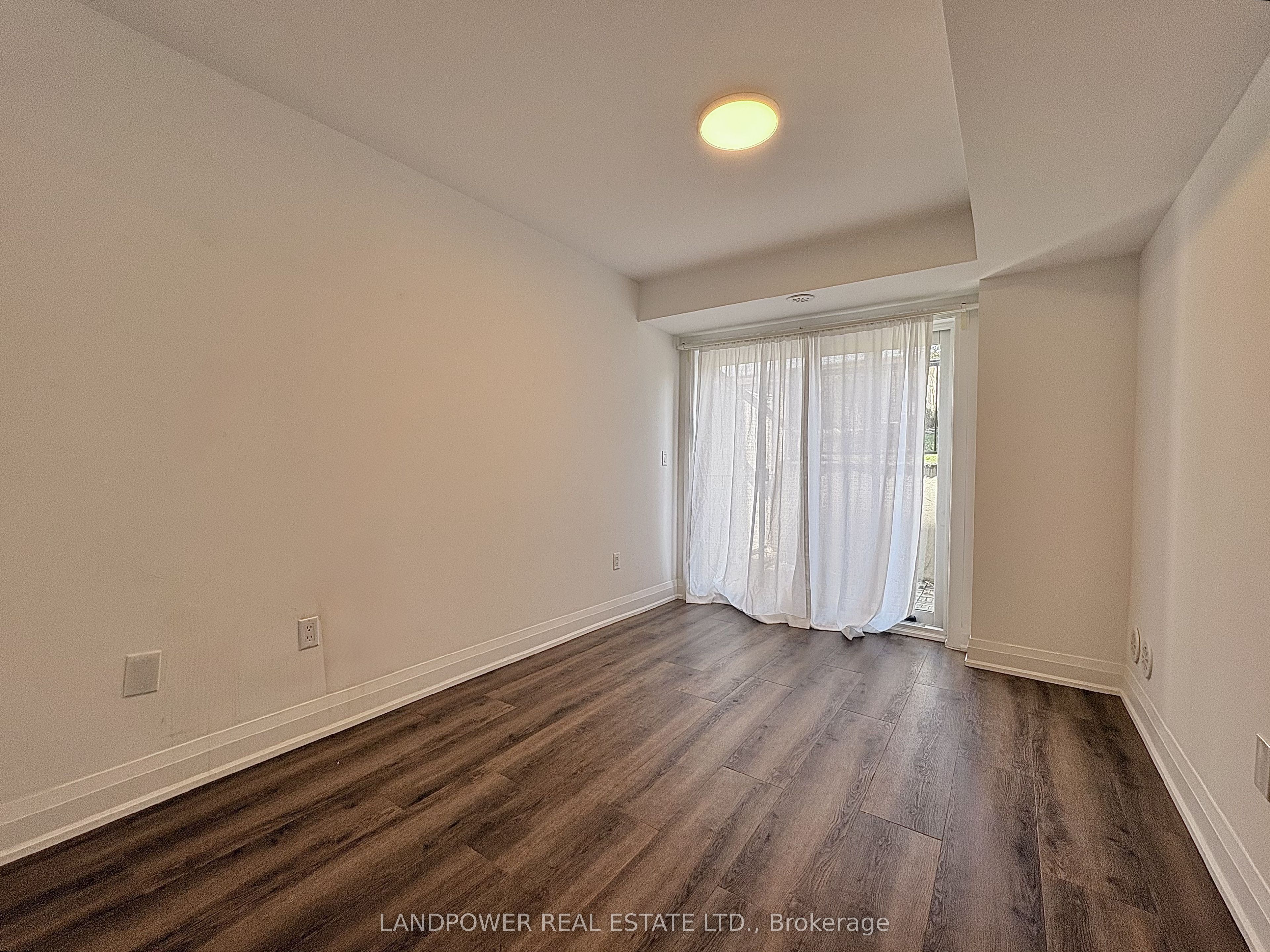 175 William Duncan Road 5 Property Photo 8