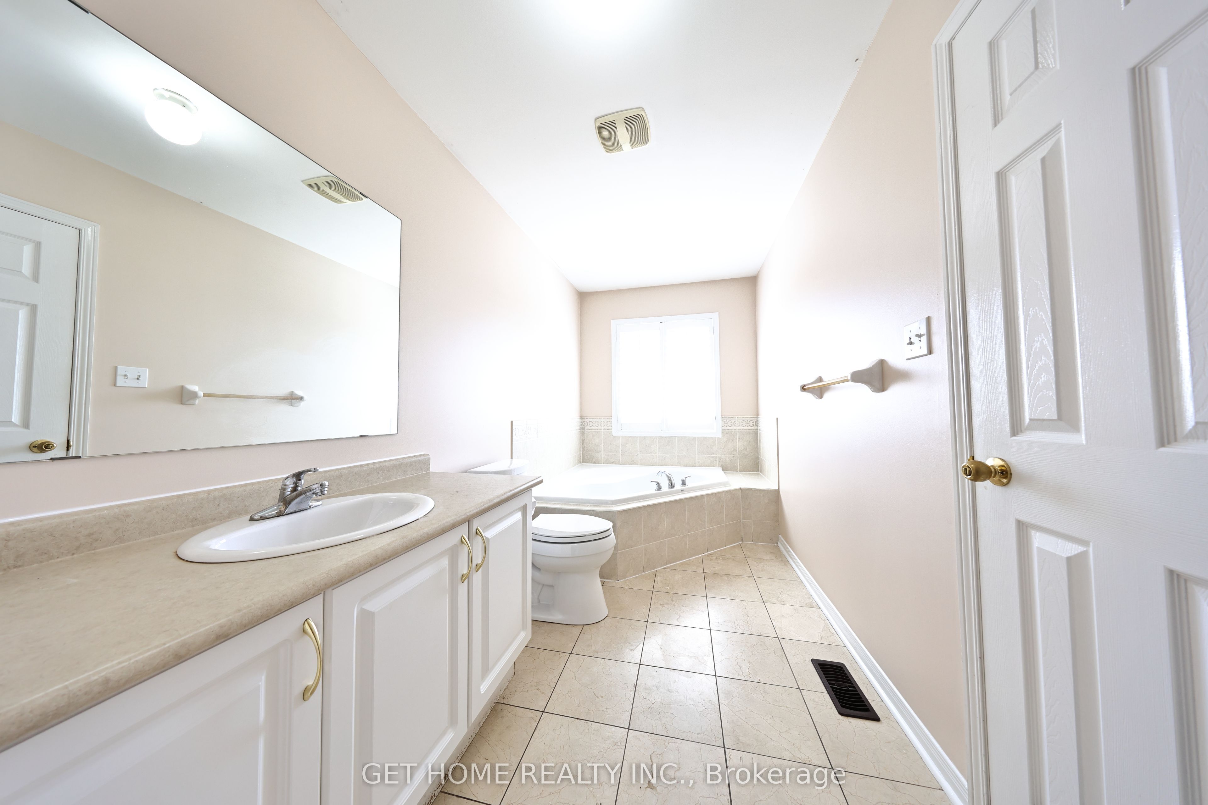 62 Charcoal Way Property Photo 16